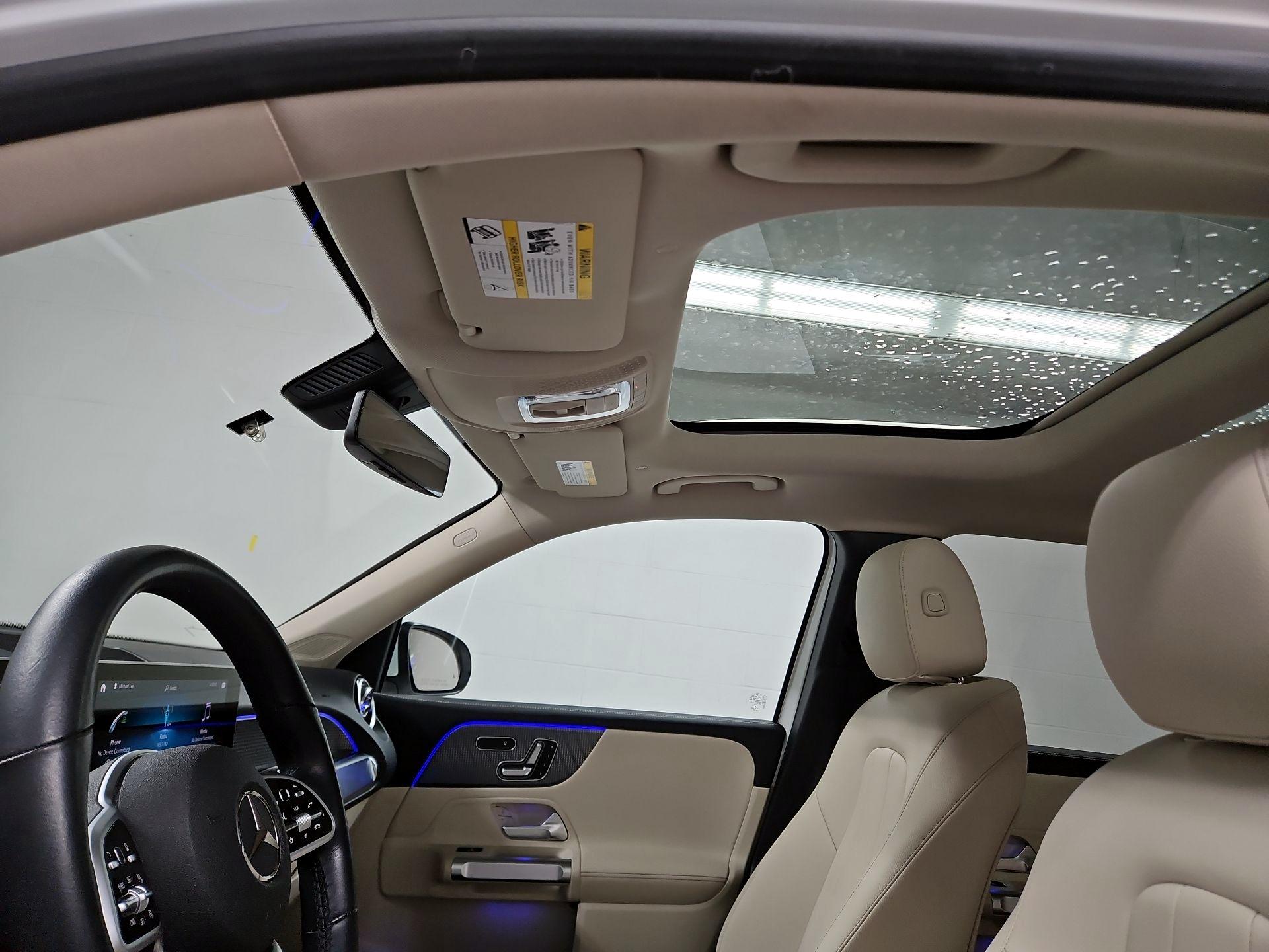 Thumbnail: 2021 Mercedes-Benz GLB - 19