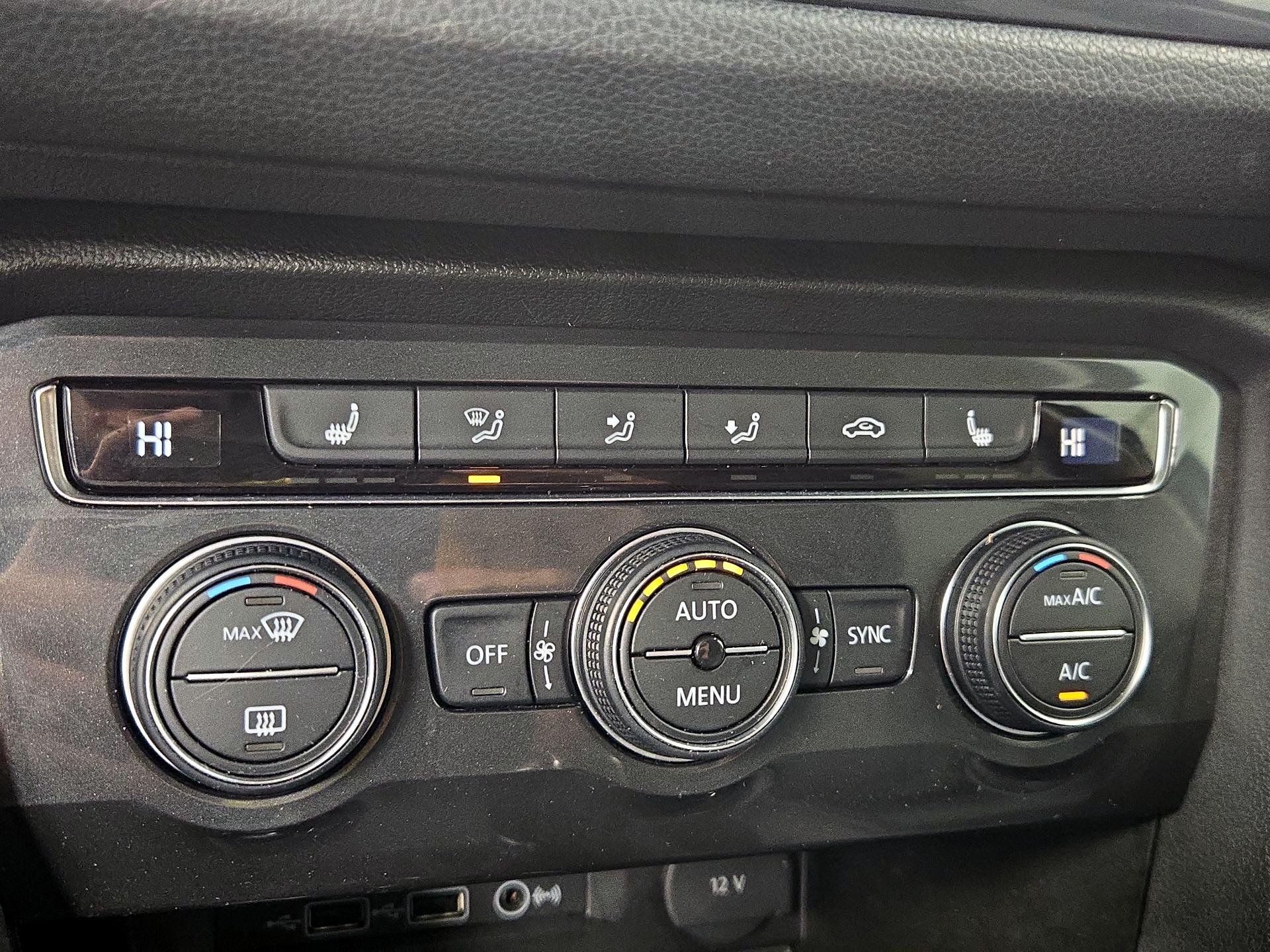 Thumbnail: 2019 Volkswagen Tiguan - 16