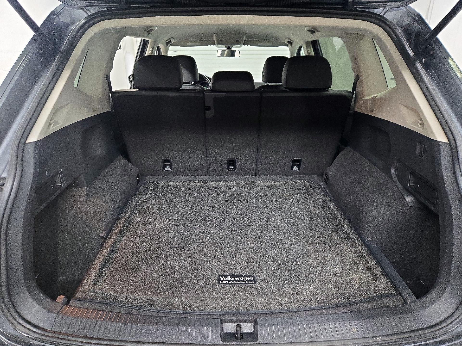 Thumbnail: 2019 Volkswagen Tiguan - 20