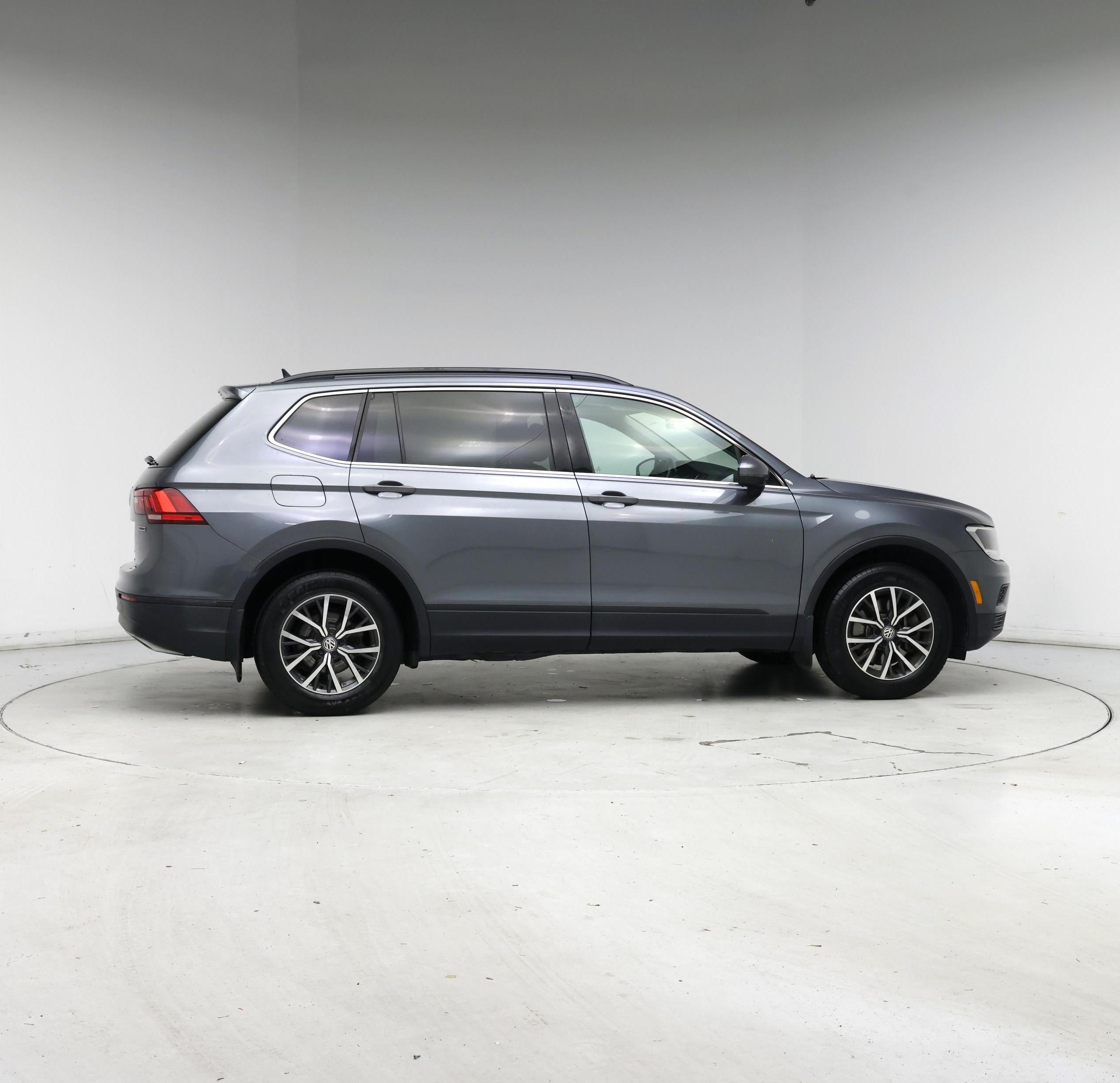 Thumbnail: 2019 Volkswagen Tiguan - 7