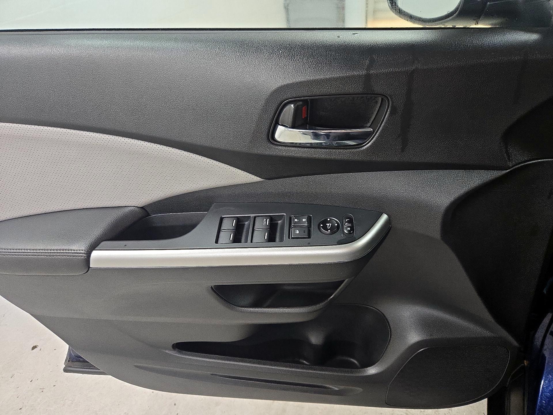 Thumbnail: 2016 Honda CR-V - 12