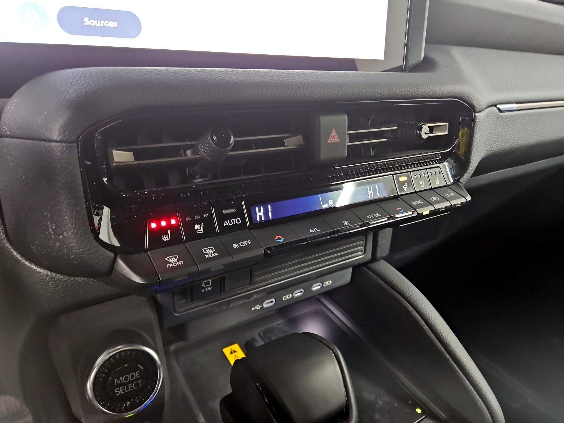 Thumbnail: 2024 Toyota Land Cruiser - 16