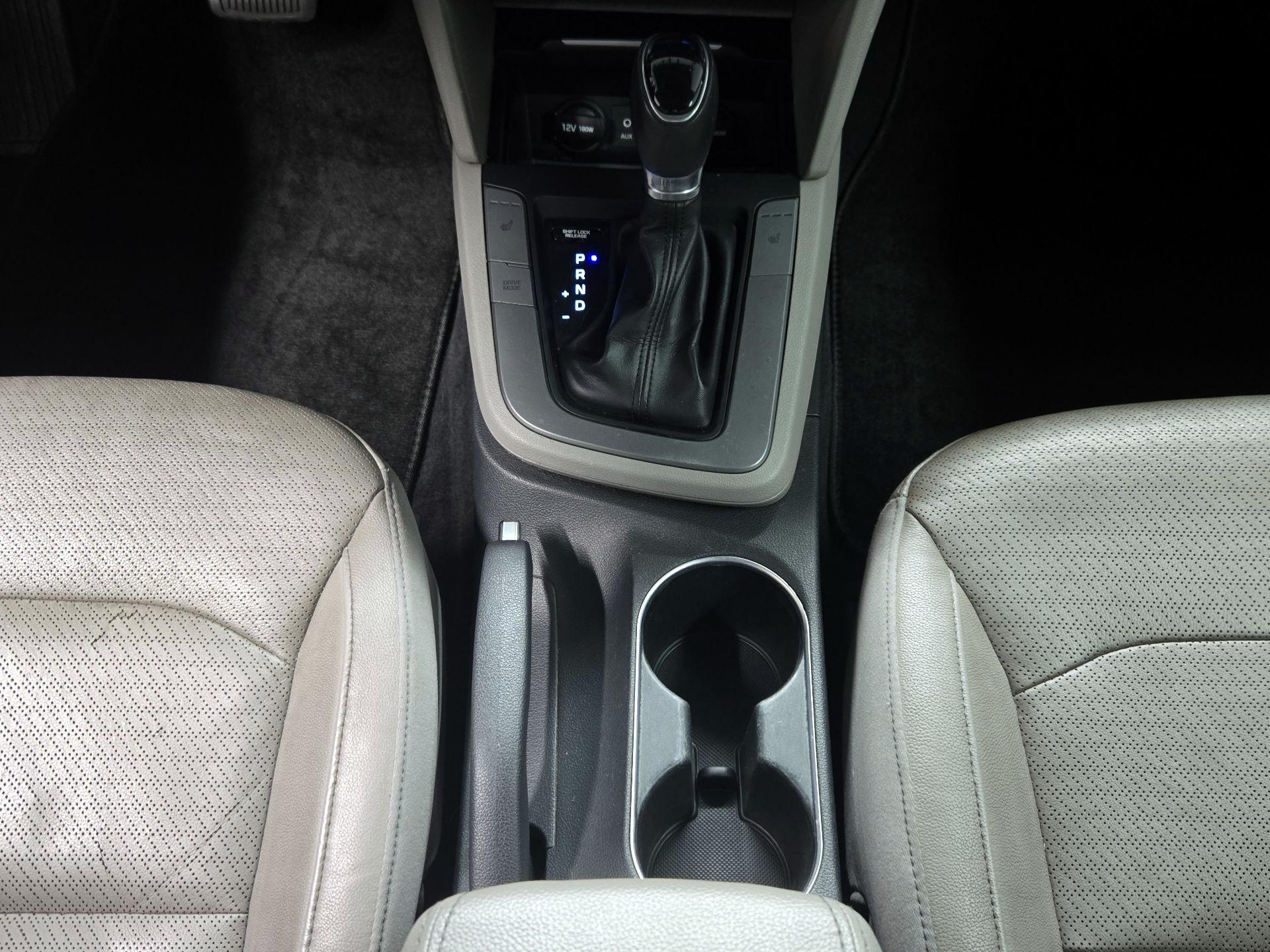 Thumbnail: 2017 Hyundai Elantra - 17