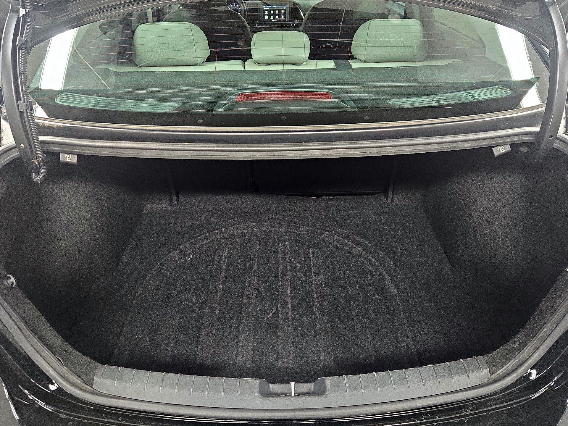 Thumbnail: 2017 Hyundai Elantra - 20