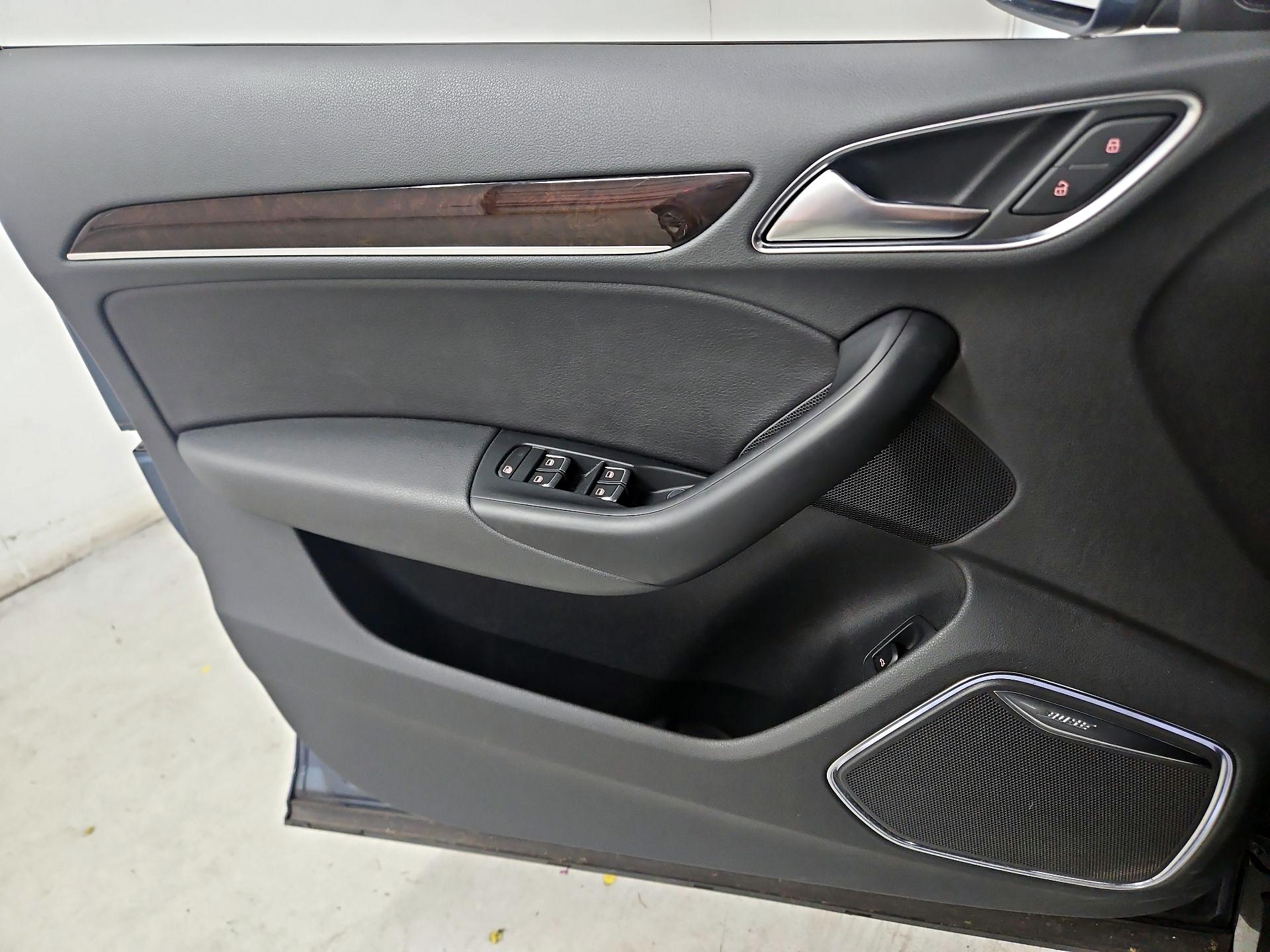 Thumbnail: 2016 Audi Q3 - 12