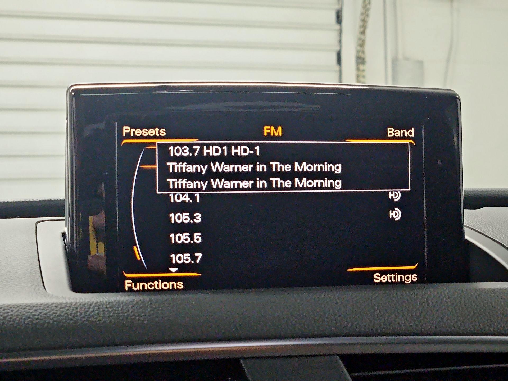 Thumbnail: 2016 Audi Q3 - 16