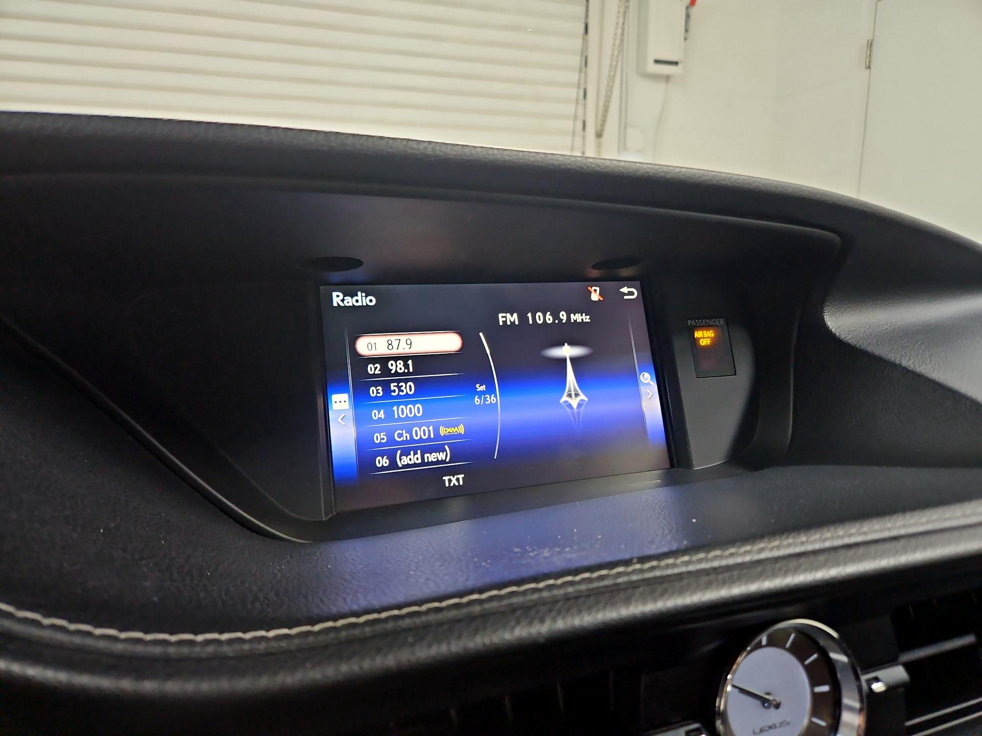 Thumbnail: 2015 Lexus ES - 15