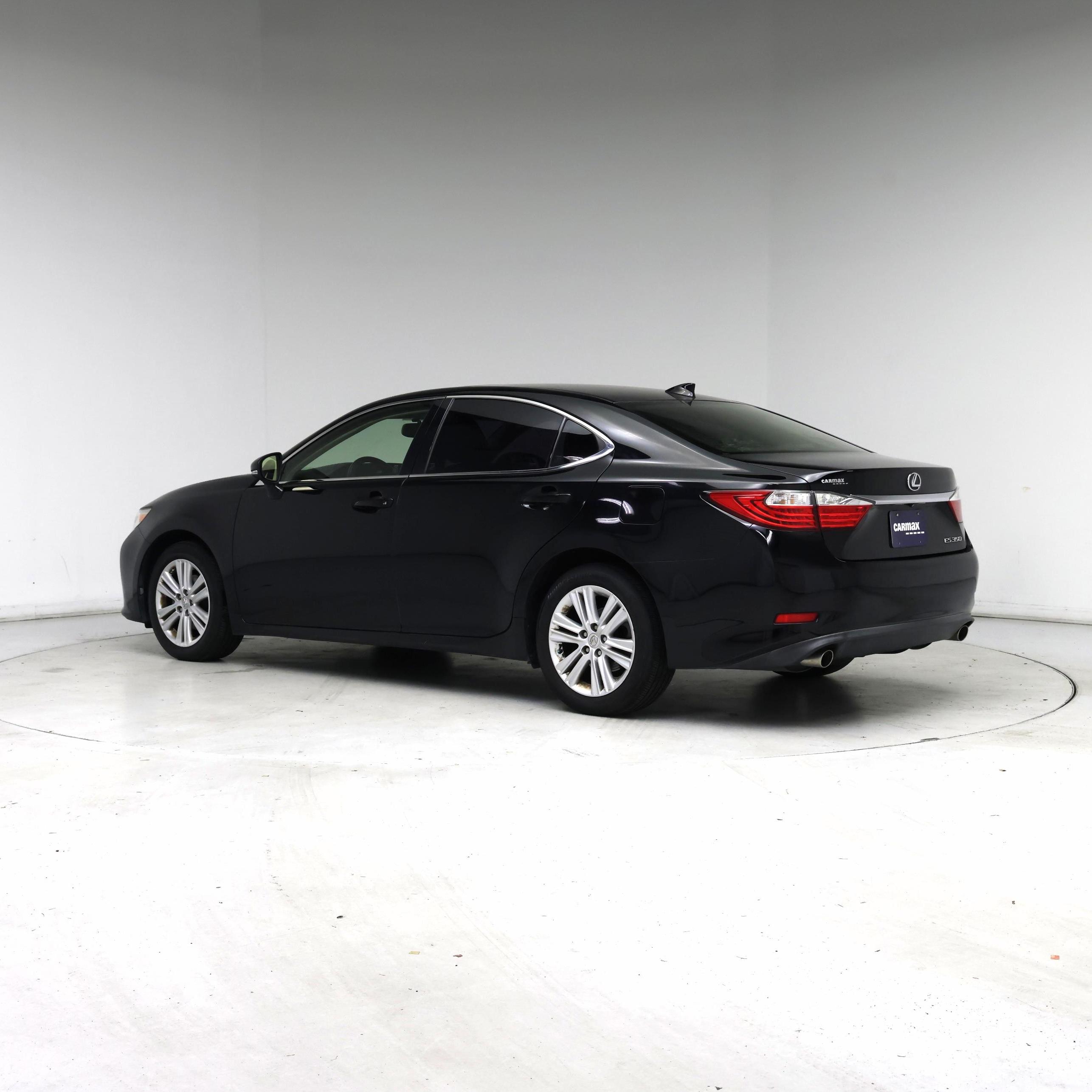 Thumbnail: 2015 Lexus ES - 2