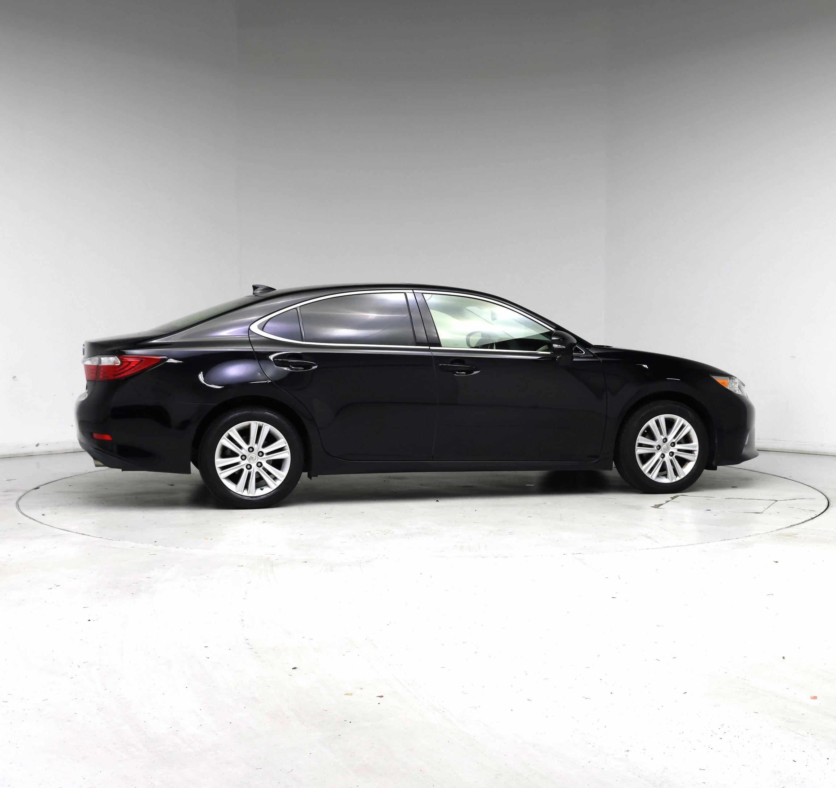 Thumbnail: 2015 Lexus ES - 7