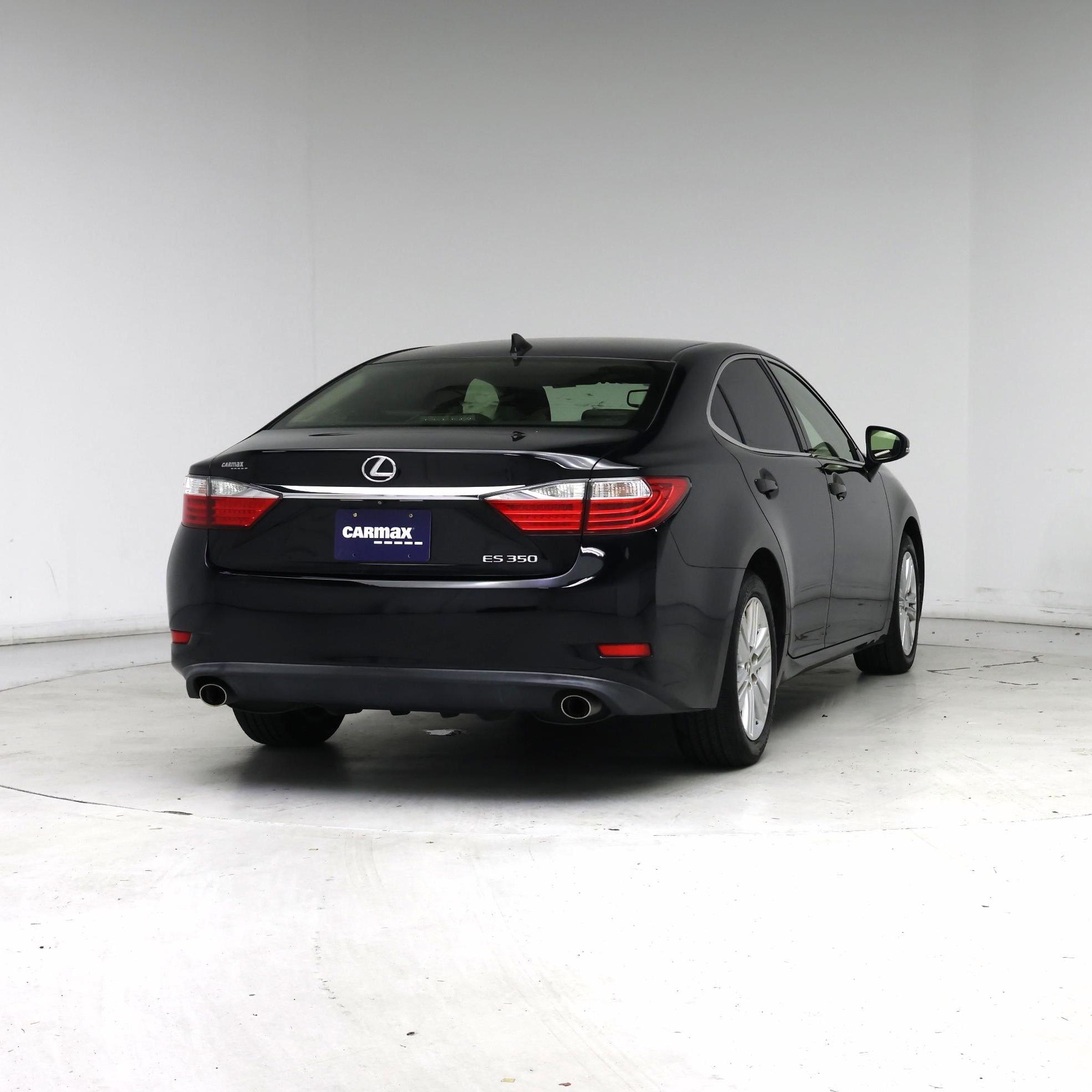 Thumbnail: 2015 Lexus ES - 8