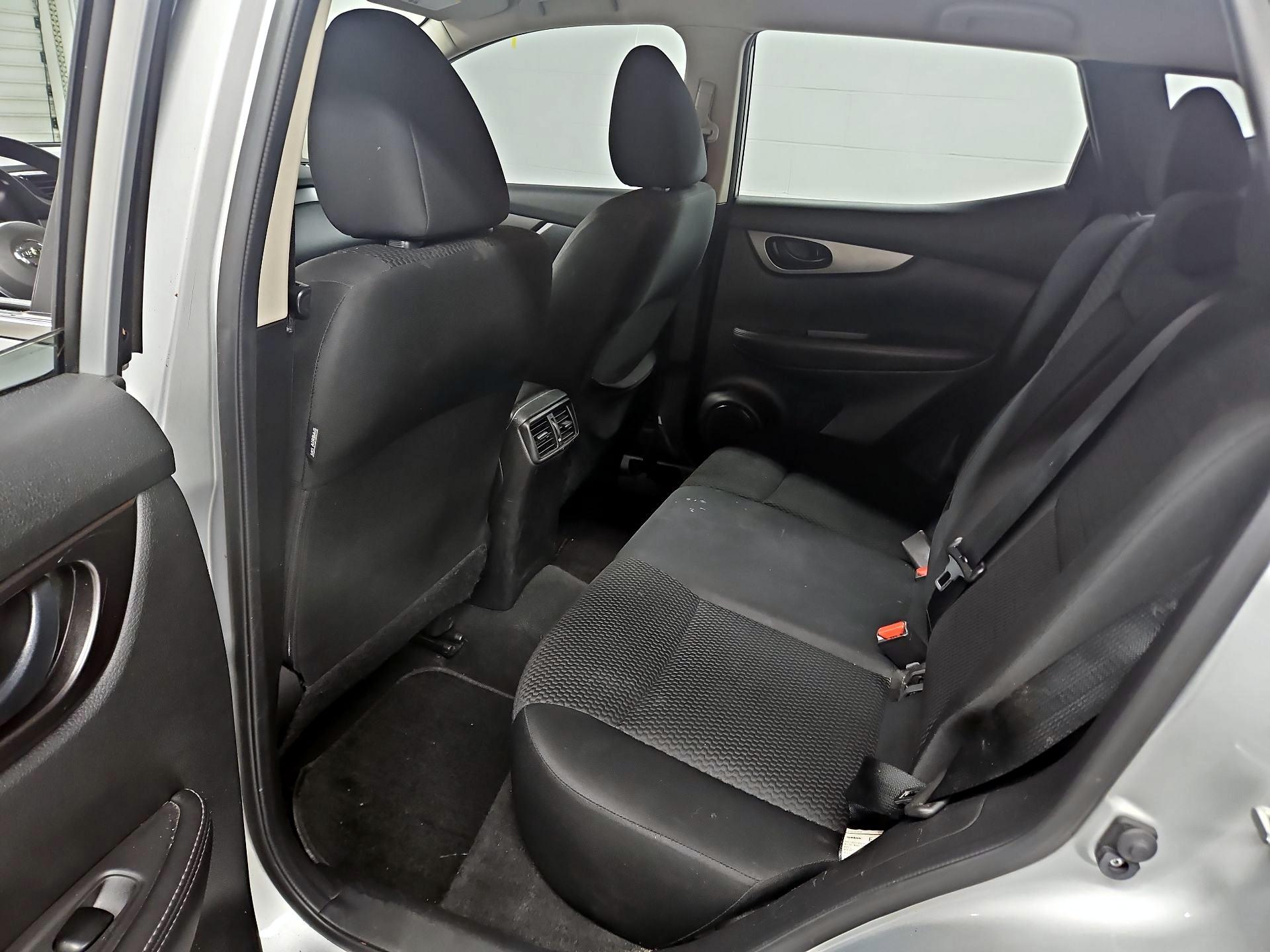 Thumbnail: 2019 Nissan Rogue Sport - 19