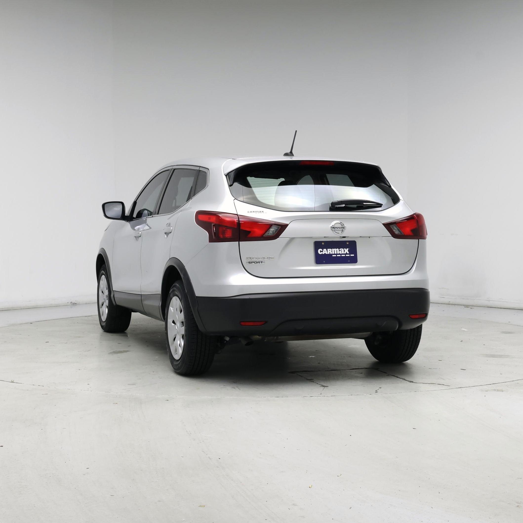 Thumbnail: 2019 Nissan Rogue Sport - 6