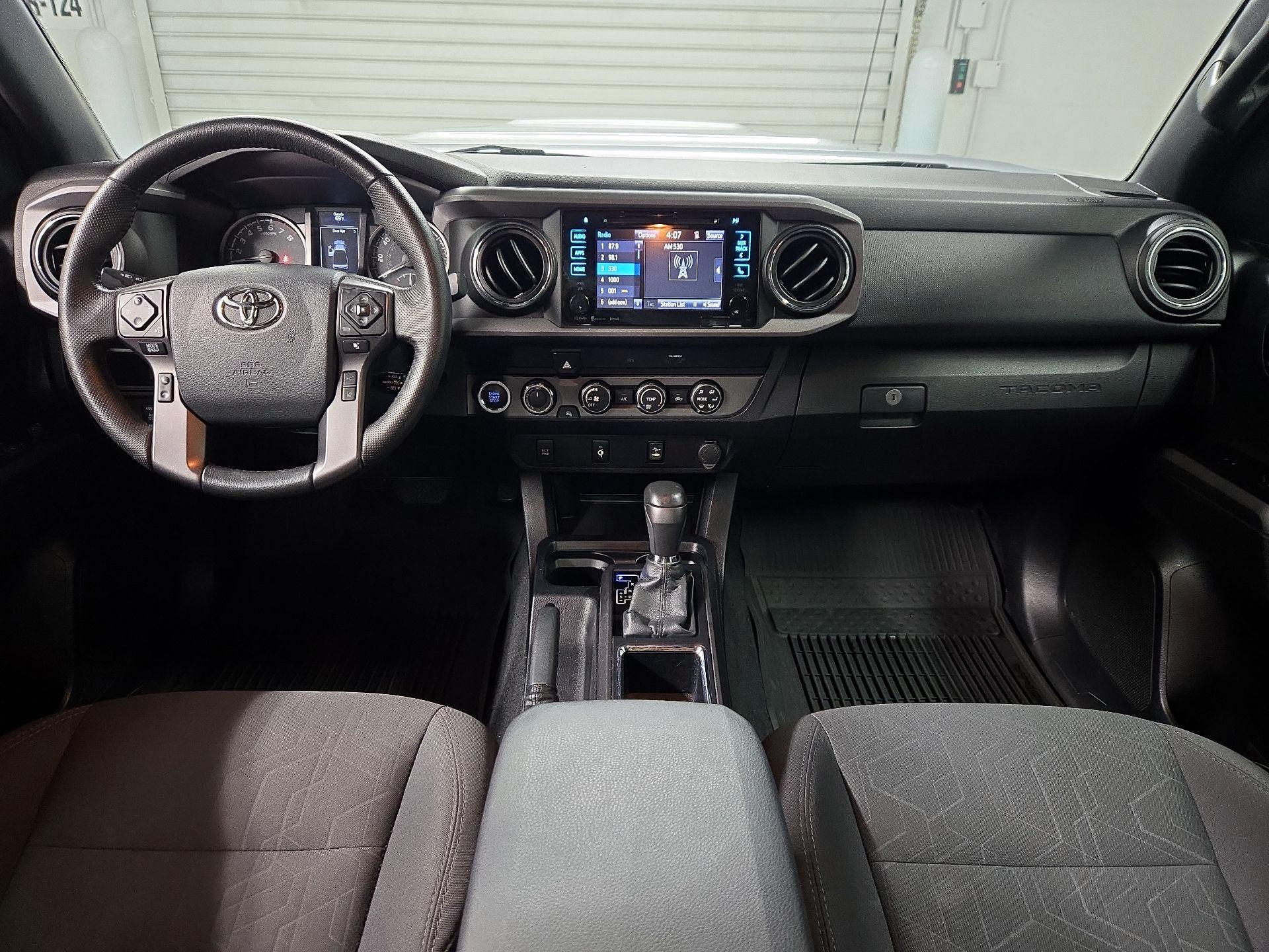 Thumbnail: 2019 Toyota Tacoma - 9