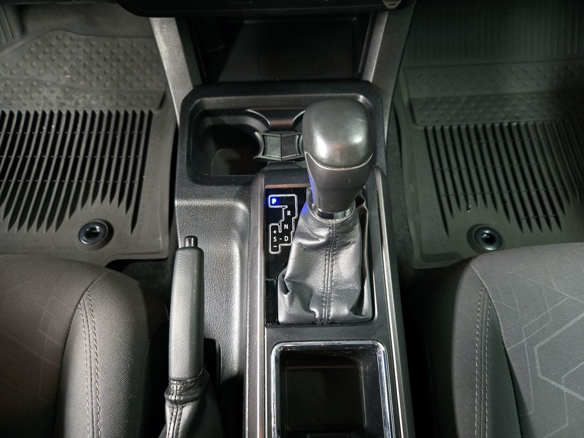 Thumbnail: 2019 Toyota Tacoma - 17