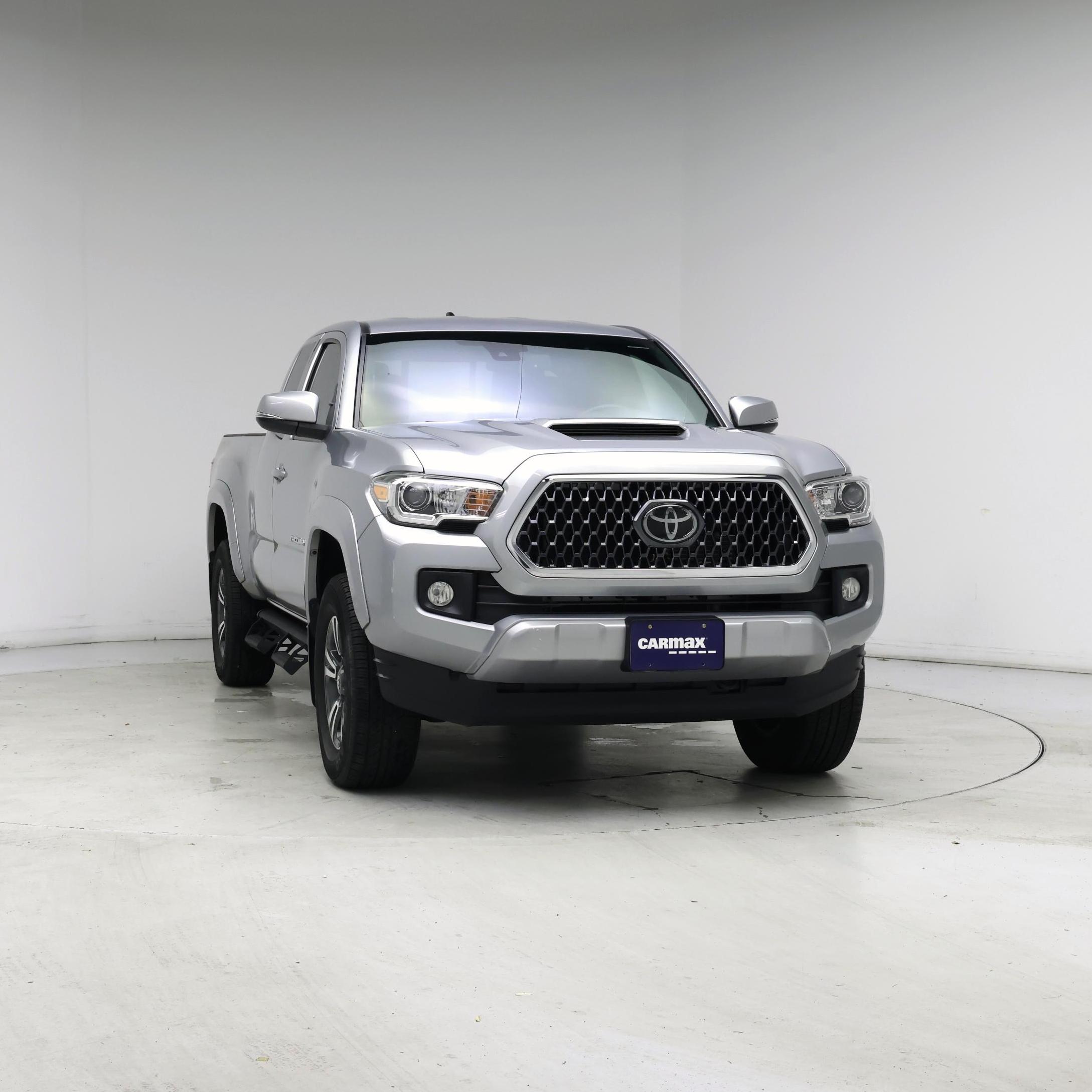 Thumbnail: 2019 Toyota Tacoma - 5
