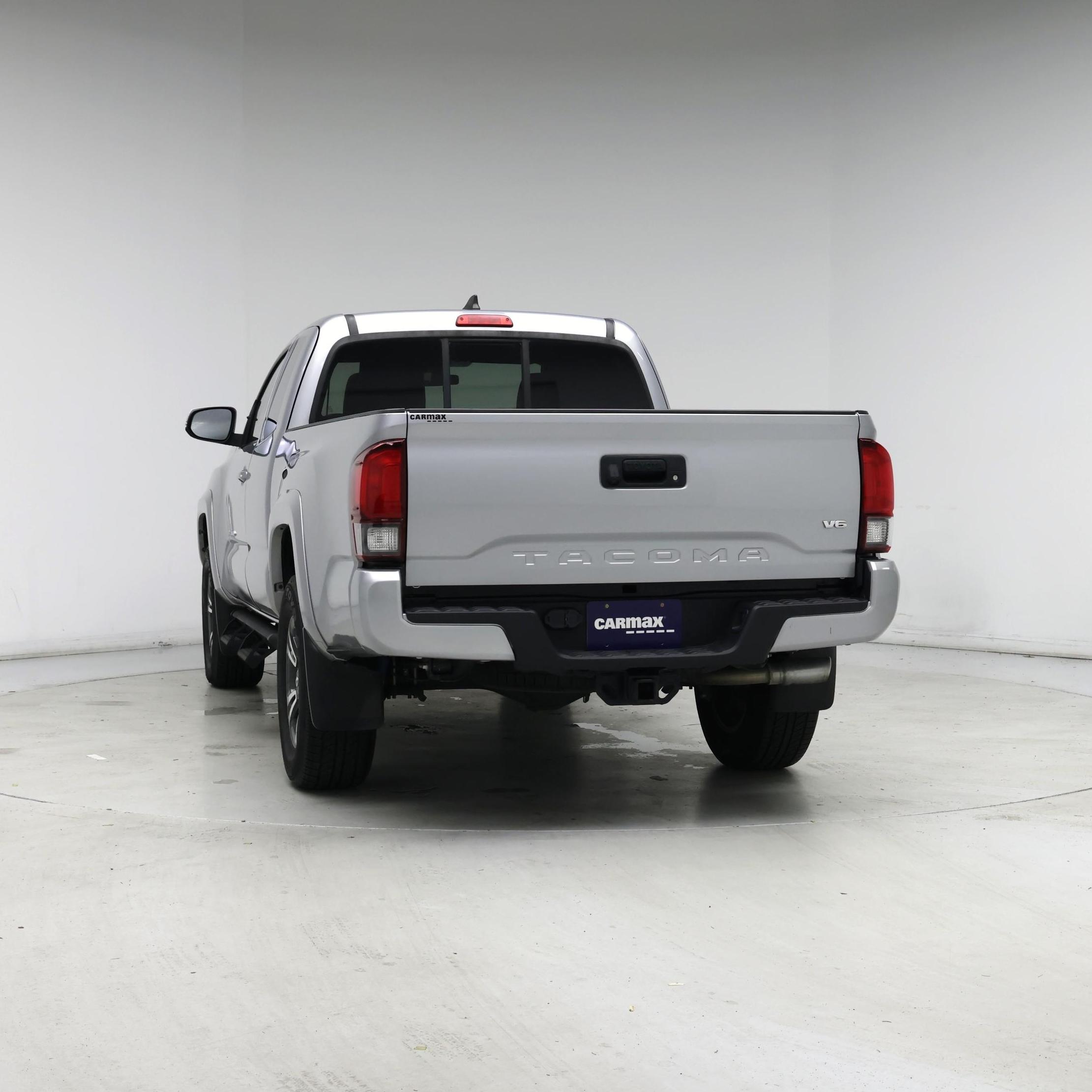 Thumbnail: 2019 Toyota Tacoma - 6