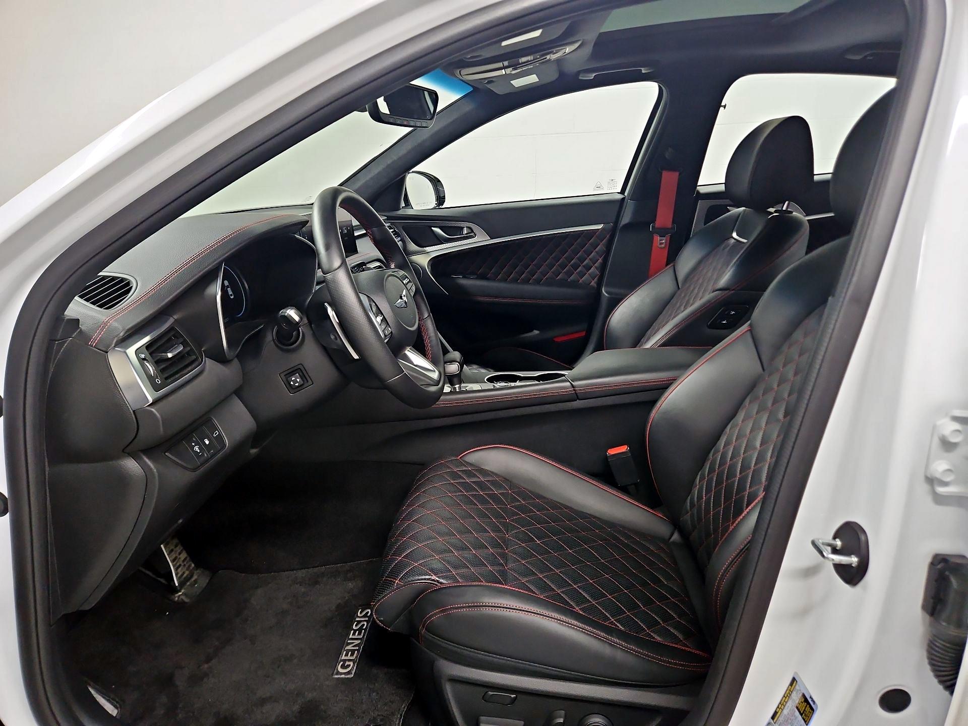 Thumbnail: 2022 Genesis G70 - 11