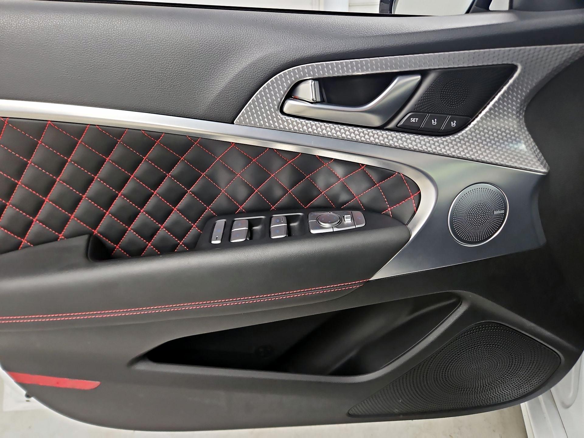 Thumbnail: 2022 Genesis G70 - 12