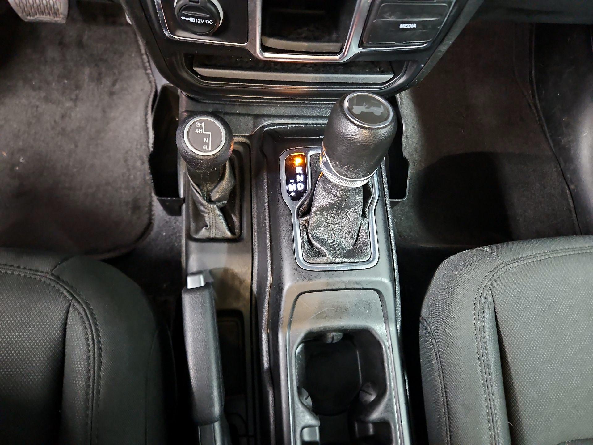 Thumbnail: 2020 Jeep Wrangler - 17