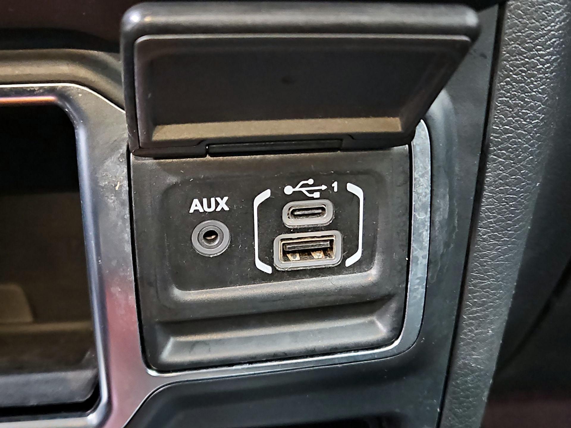 Thumbnail: 2020 Jeep Wrangler - 18