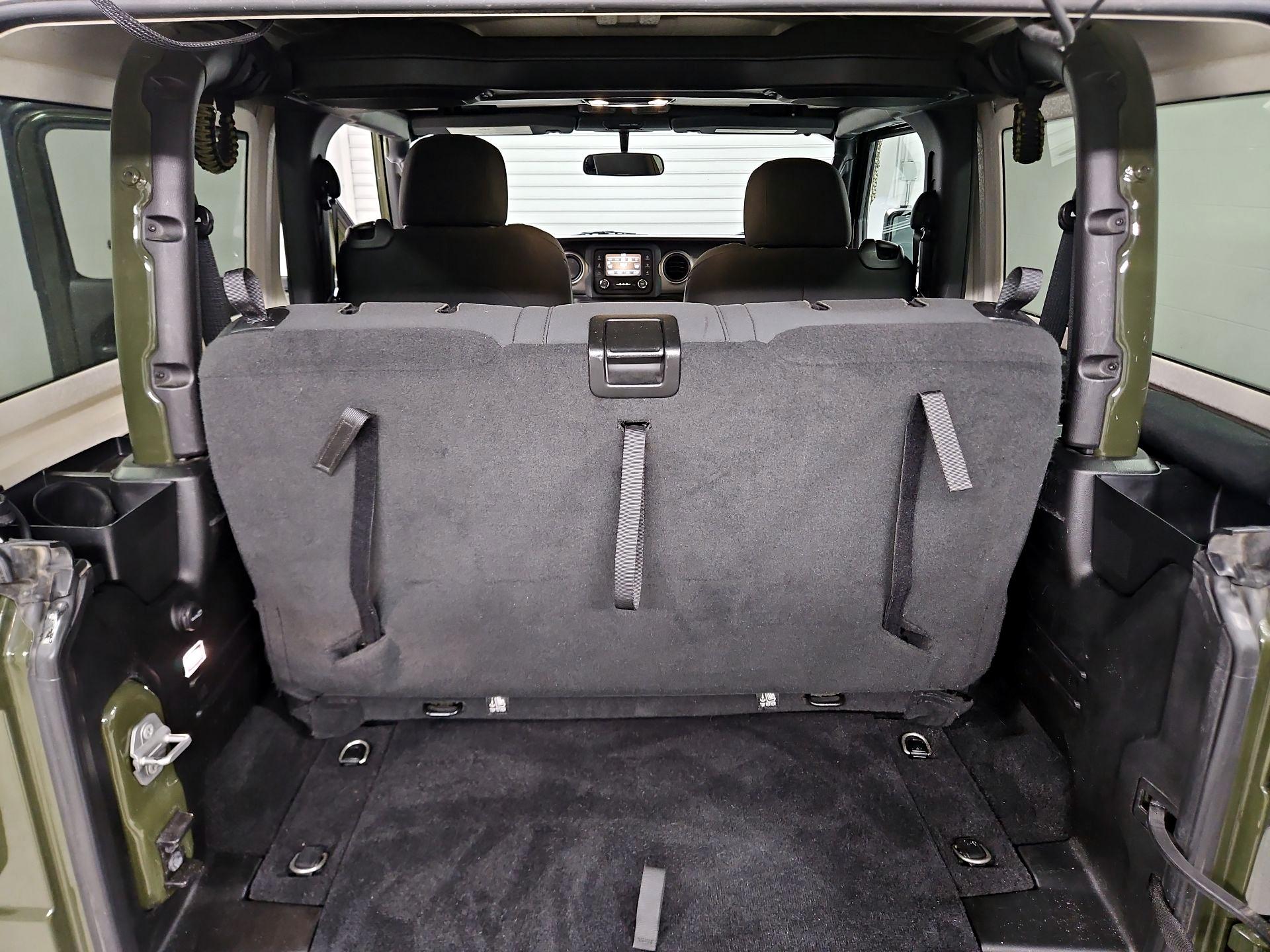 Thumbnail: 2020 Jeep Wrangler - 20