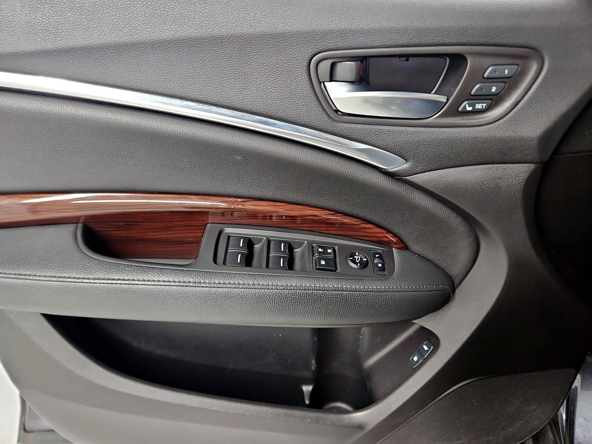 Thumbnail: 2016 Acura MDX - 12