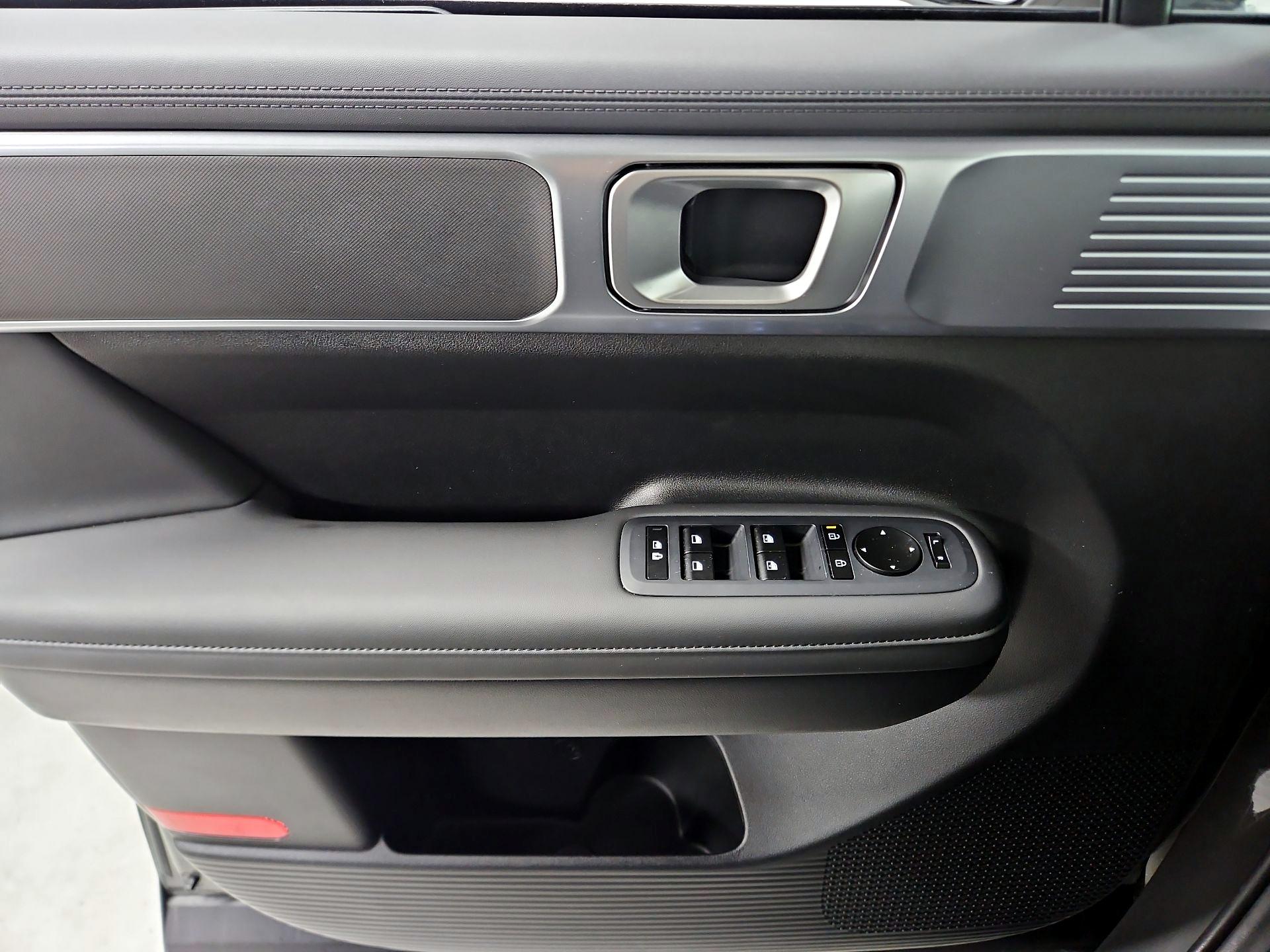 Thumbnail: 2024 Hyundai Santa Fe - 12