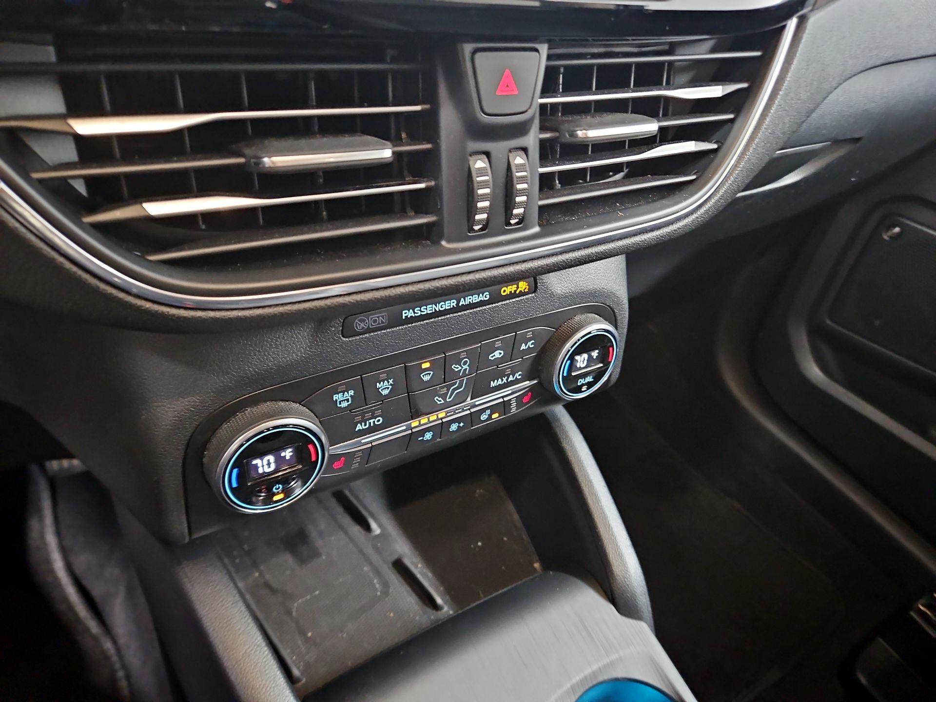 Thumbnail: 2020 Ford Escape - 17