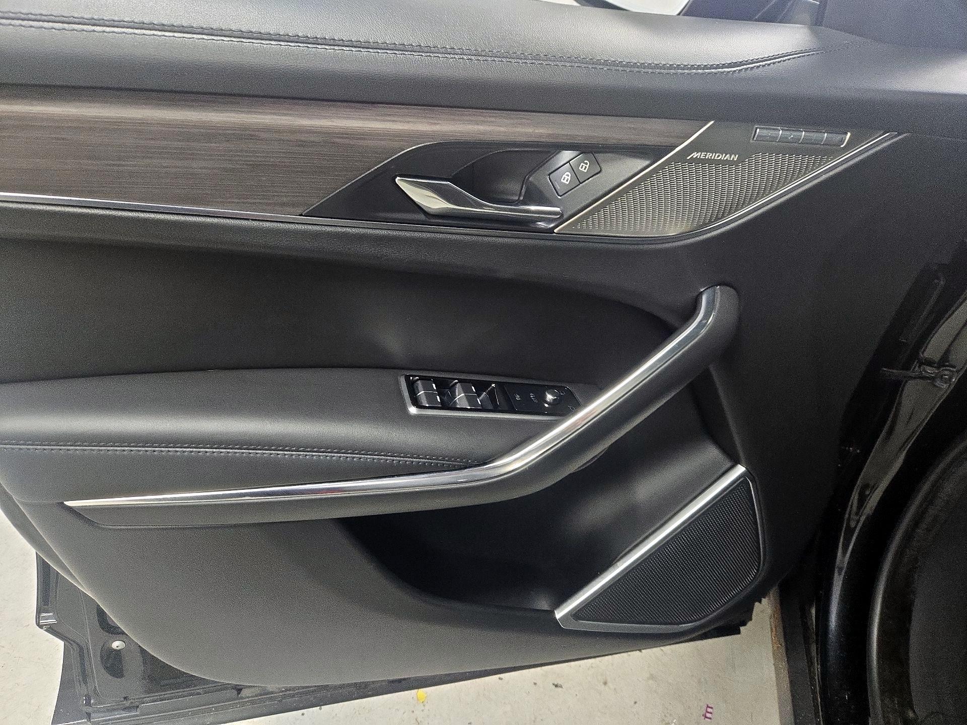 Thumbnail: 2021 Jaguar F-Pace - 12