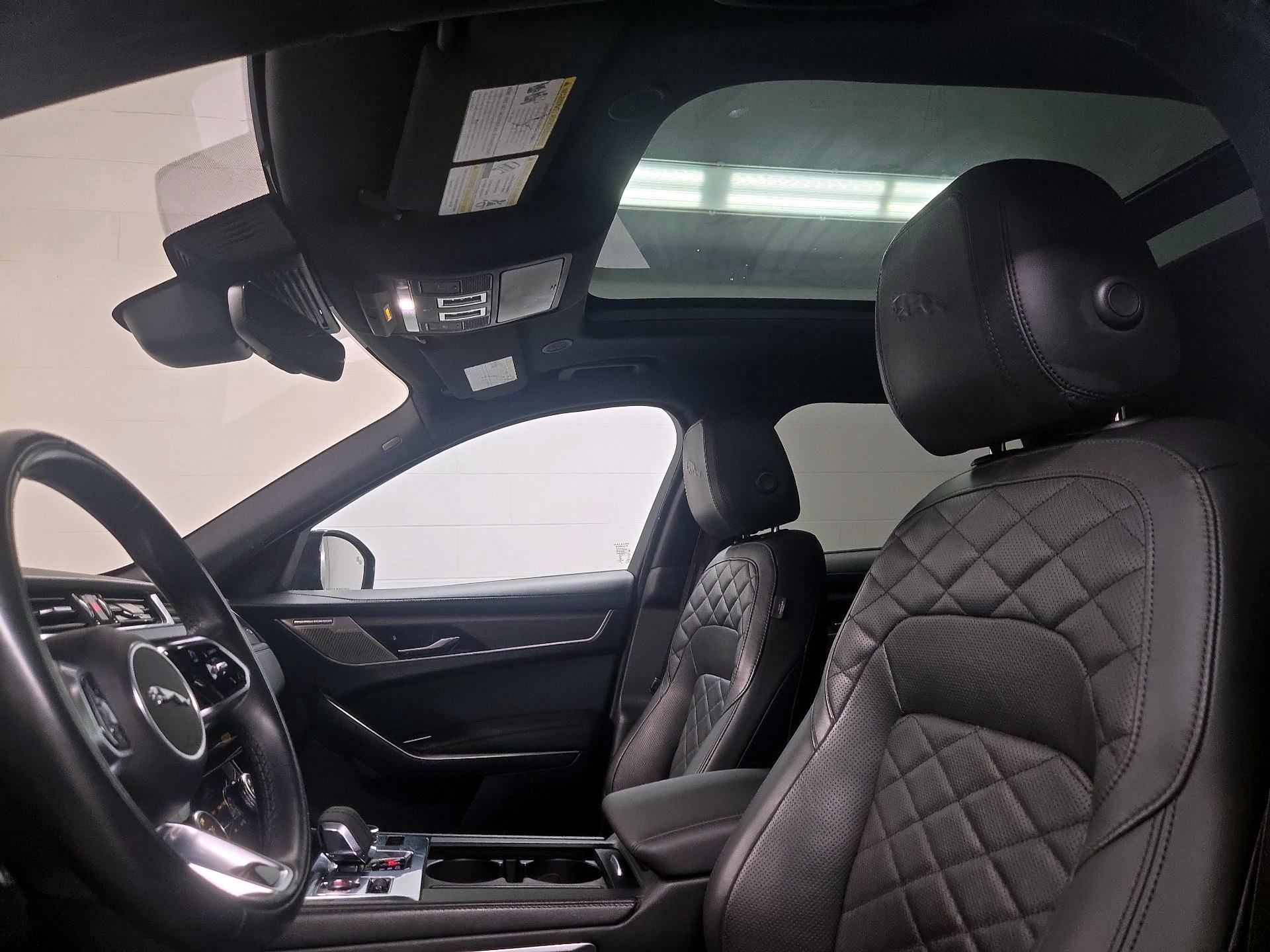 Thumbnail: 2021 Jaguar F-Pace - 20