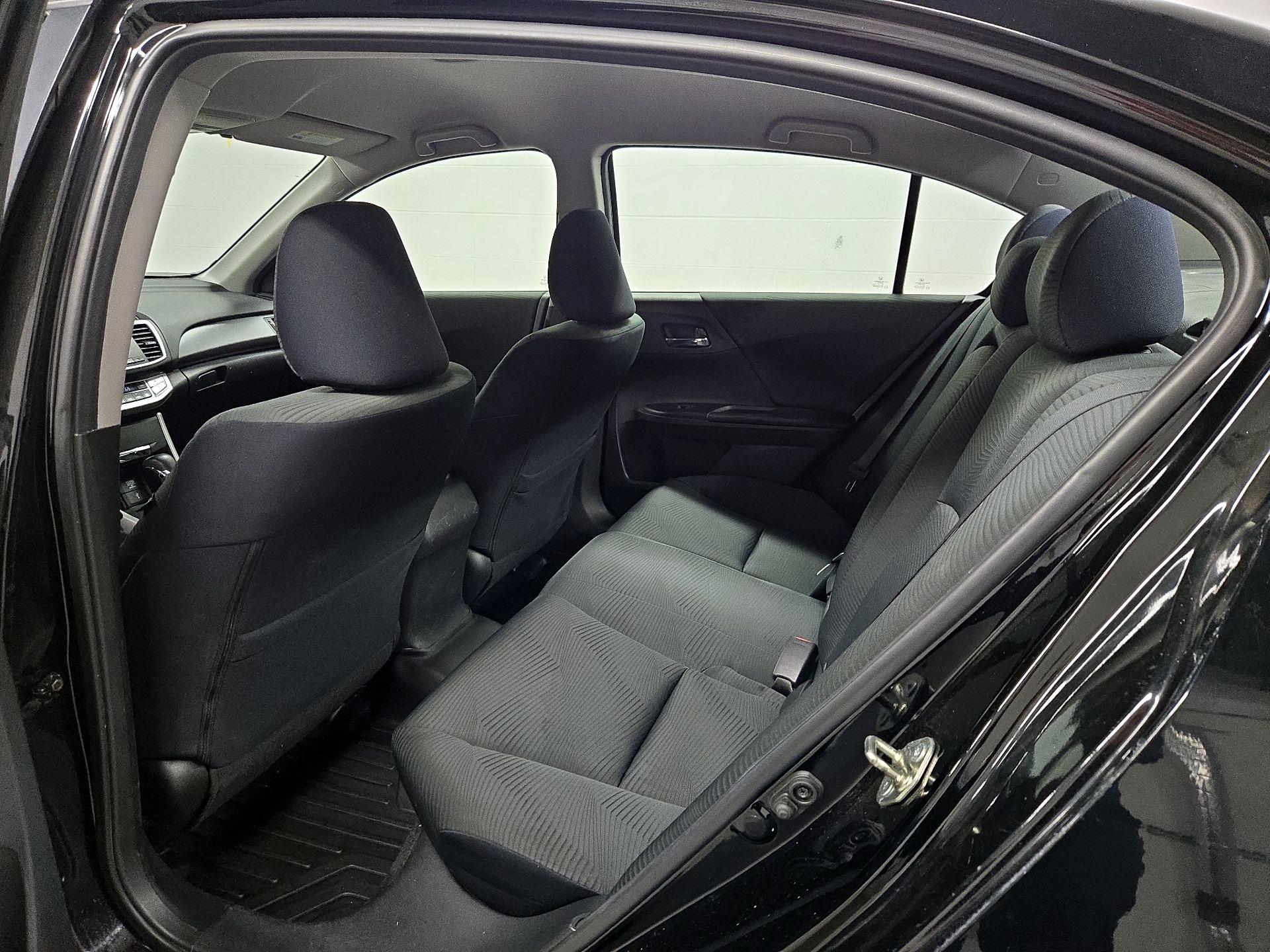 Thumbnail: 2015 Honda Accord - 19