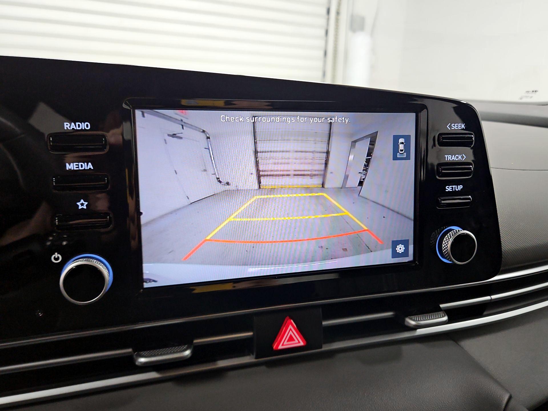 Thumbnail: 2021 Hyundai Elantra - 14