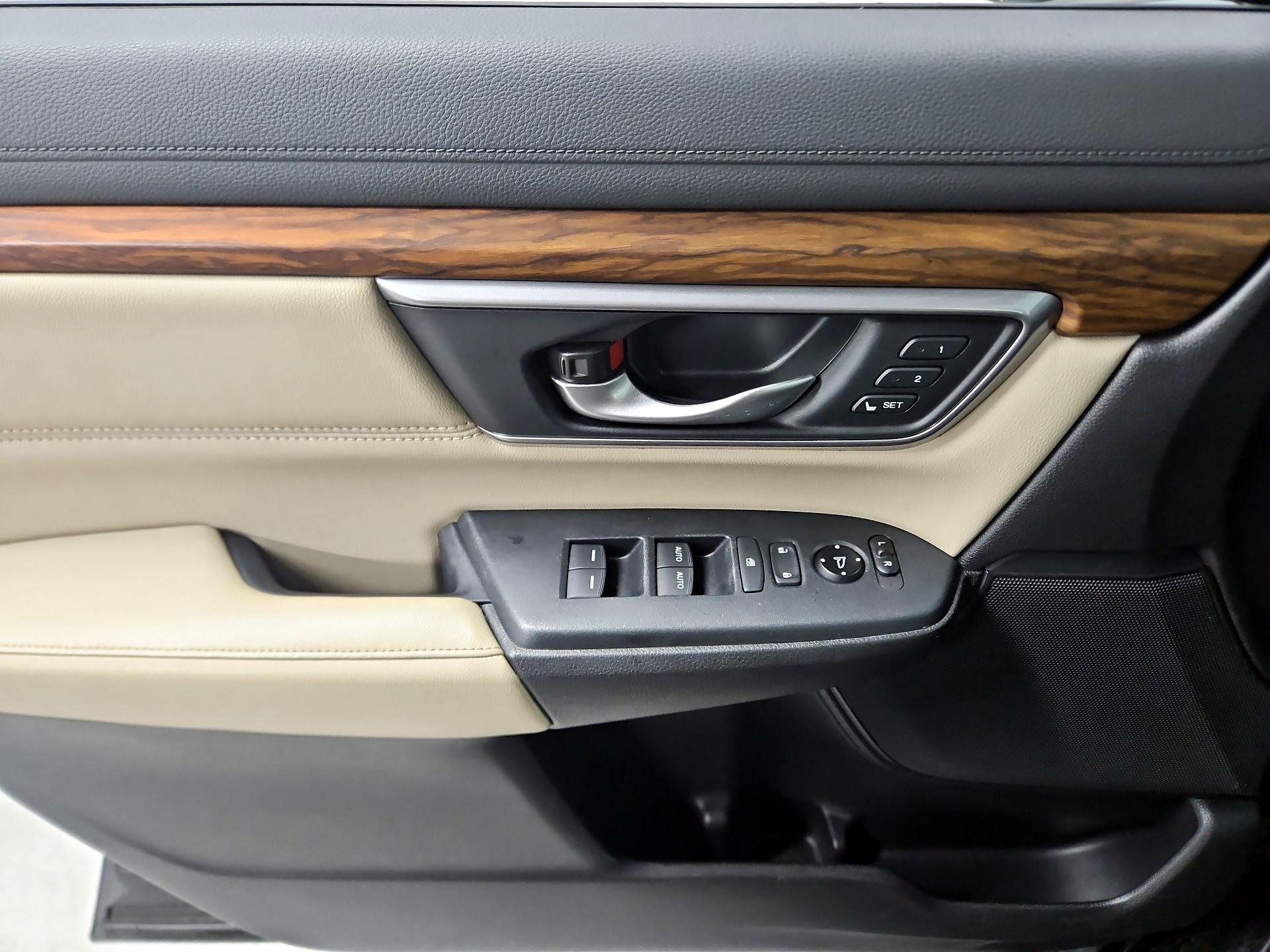 Thumbnail: 2017 Honda CR-V - 12