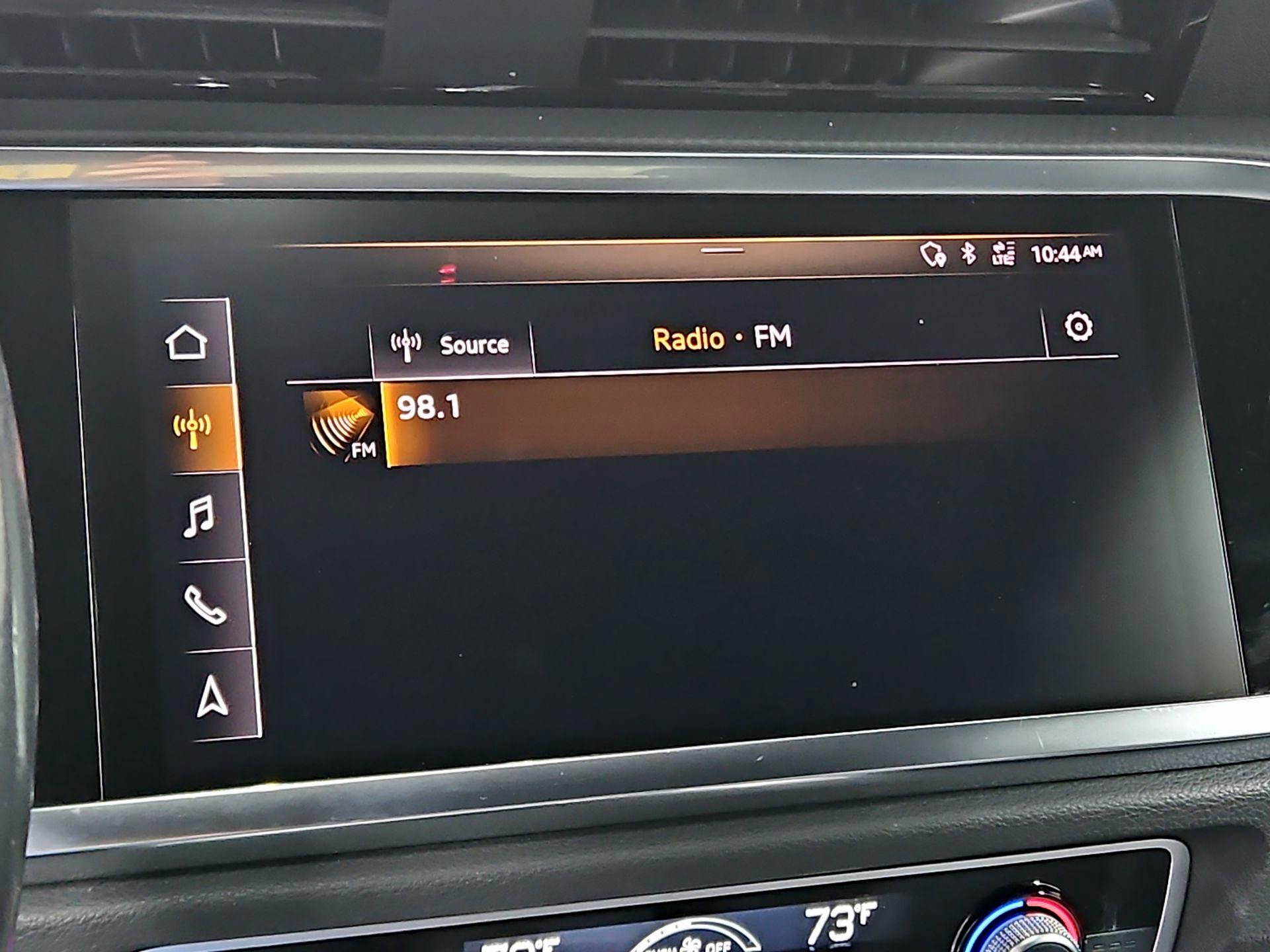 Thumbnail: 2021 Audi Q3 - 16