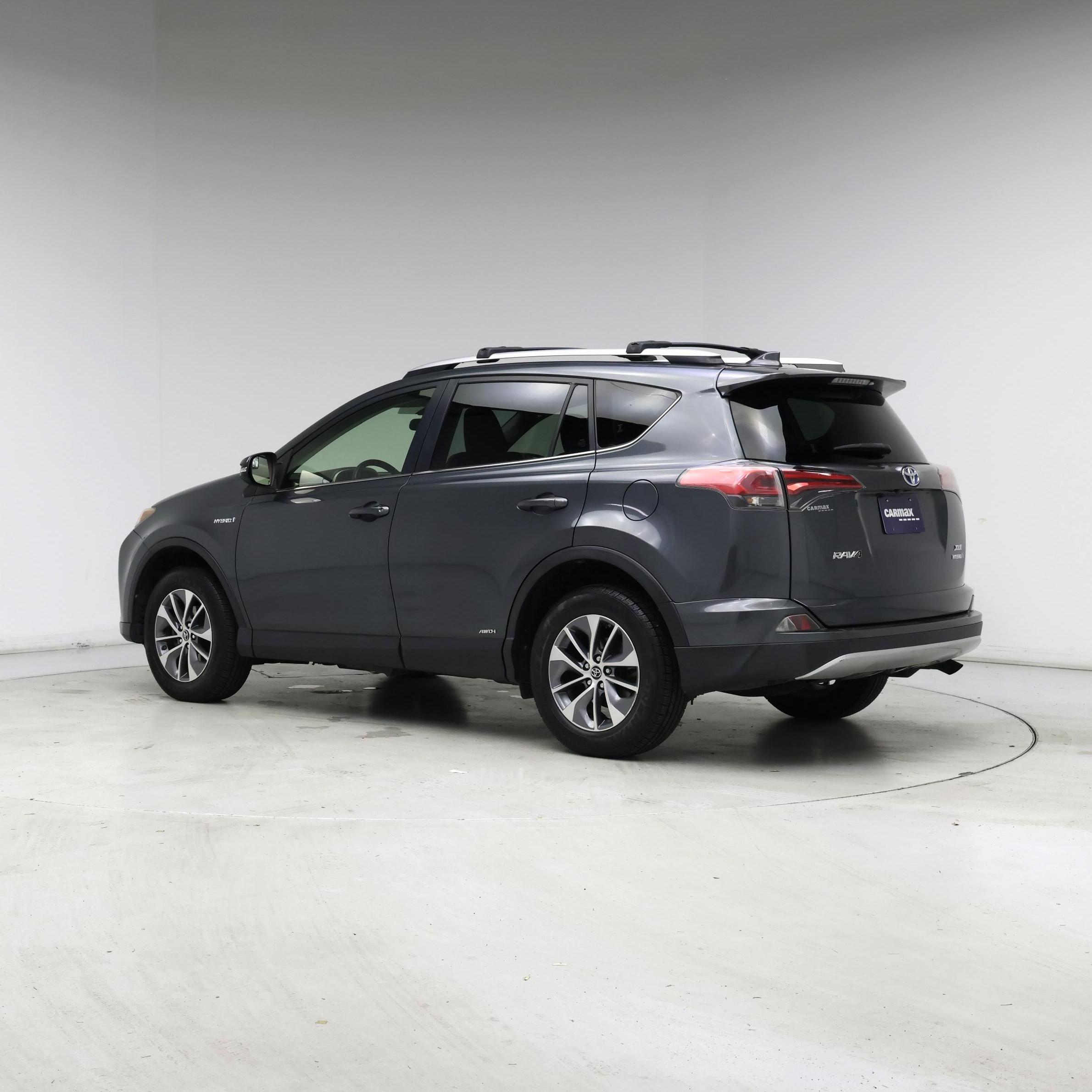 Thumbnail: 2016 Toyota RAV4 - 2