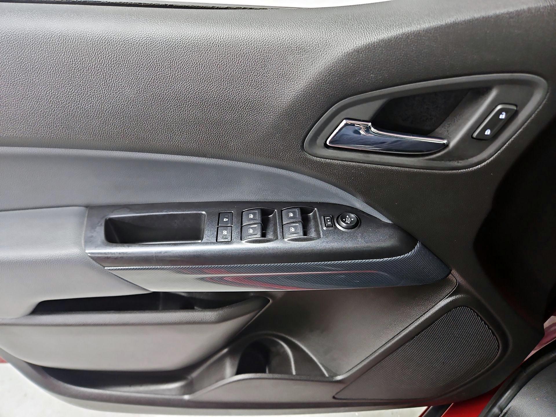 Thumbnail: 2017 Chevrolet Colorado - 12