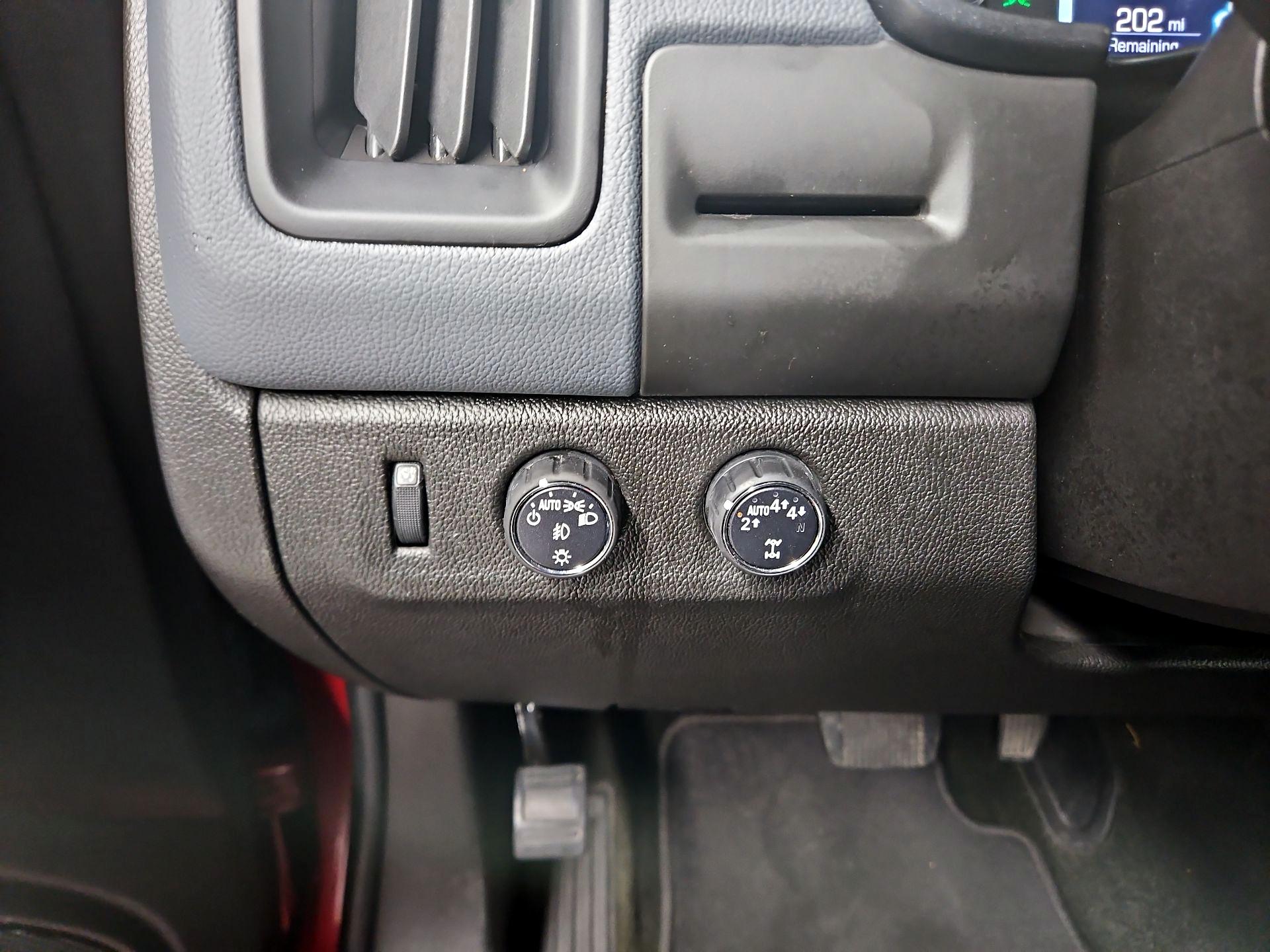 Thumbnail: 2017 Chevrolet Colorado - 13