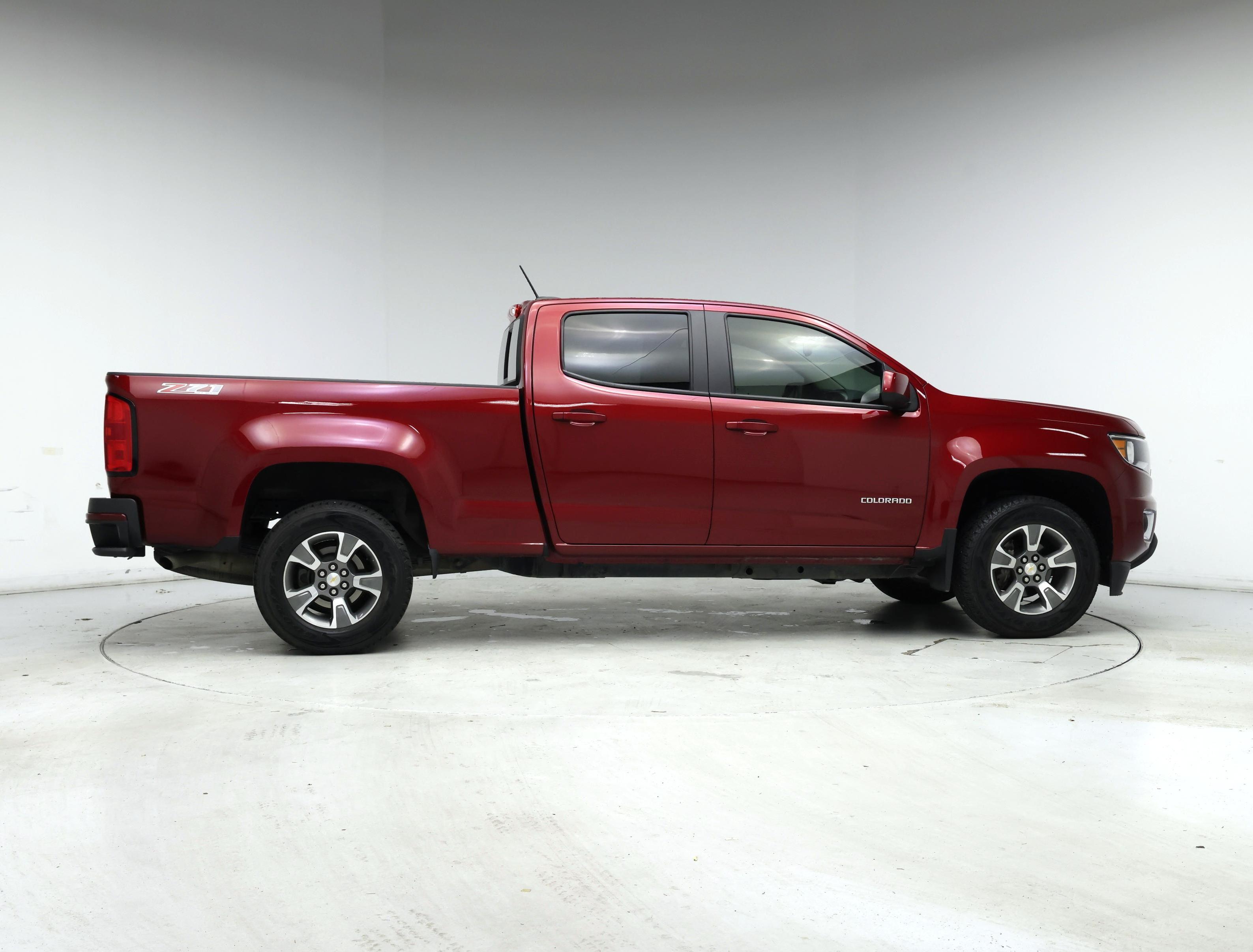 Thumbnail: 2017 Chevrolet Colorado - 7