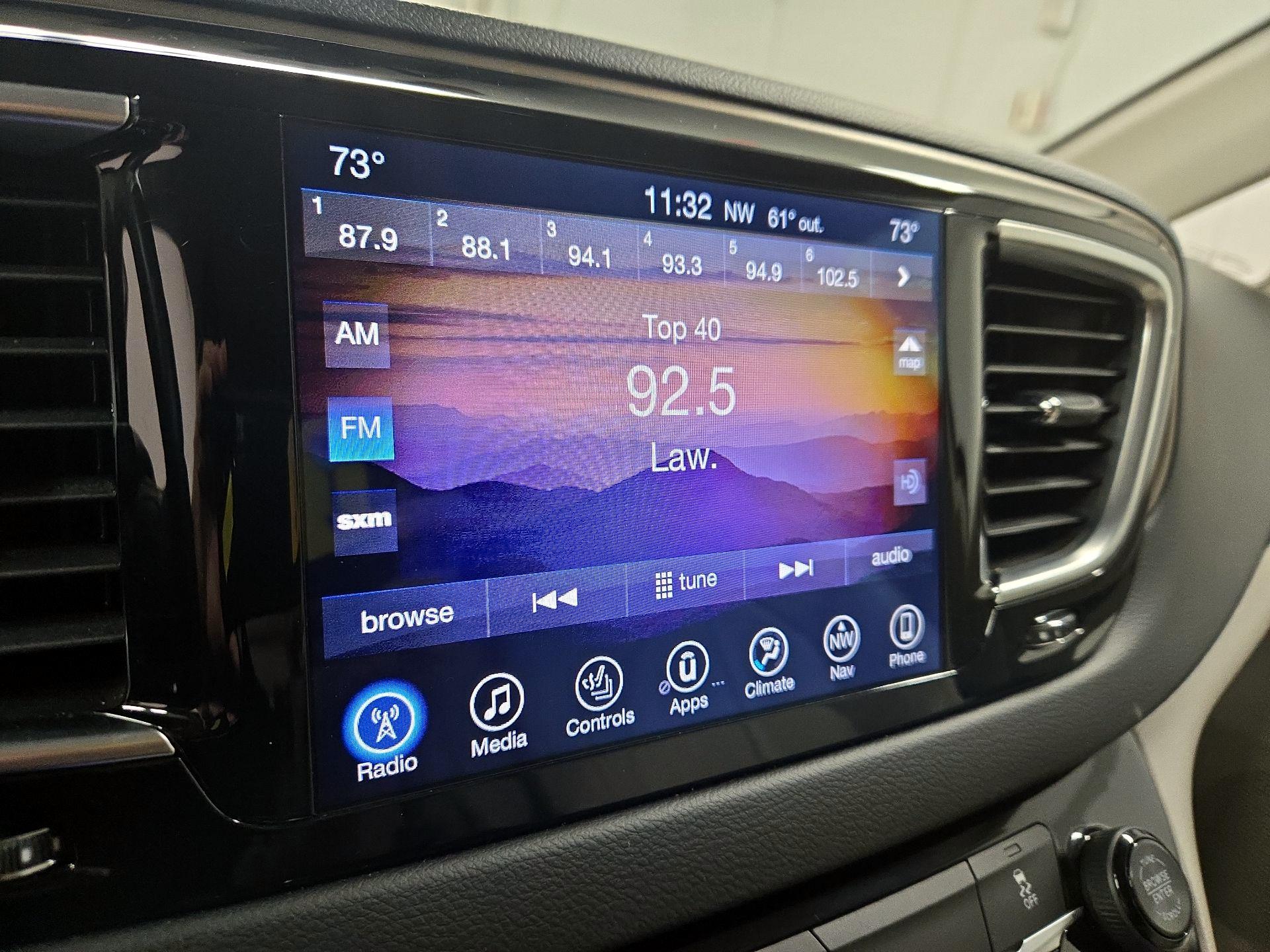 Thumbnail: 2017 Chrysler Pacifica - 16