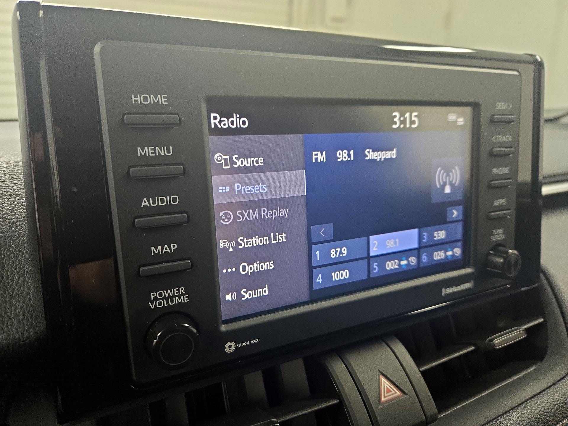 Thumbnail: 2022 Toyota RAV4 - 15