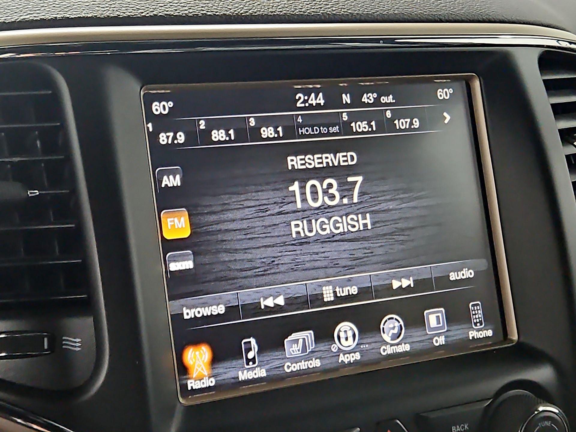 Thumbnail: 2014 Jeep Grand Cherokee - 15