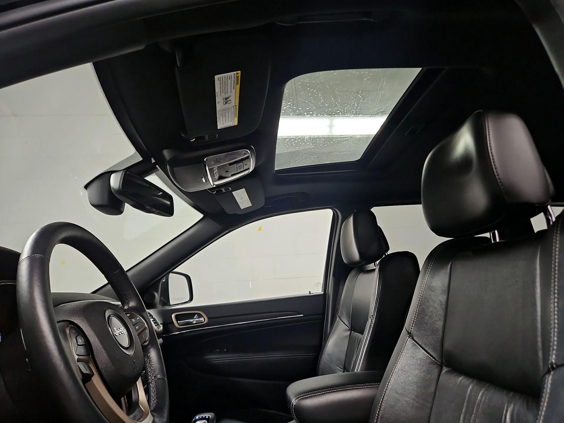 Thumbnail: 2014 Jeep Grand Cherokee - 19