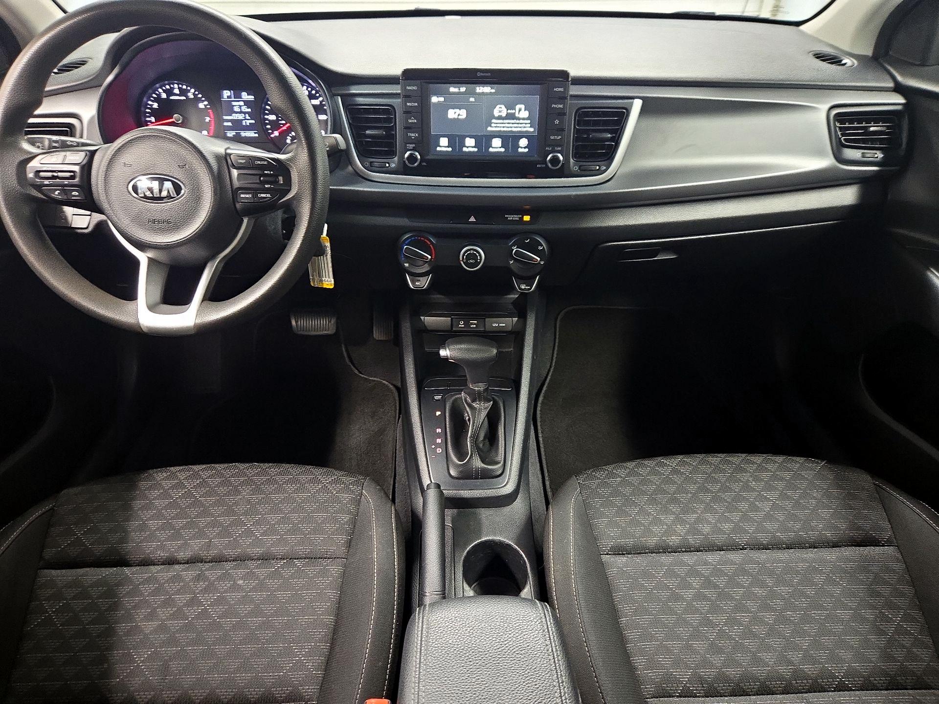 Thumbnail: 2019 Kia Rio - 9