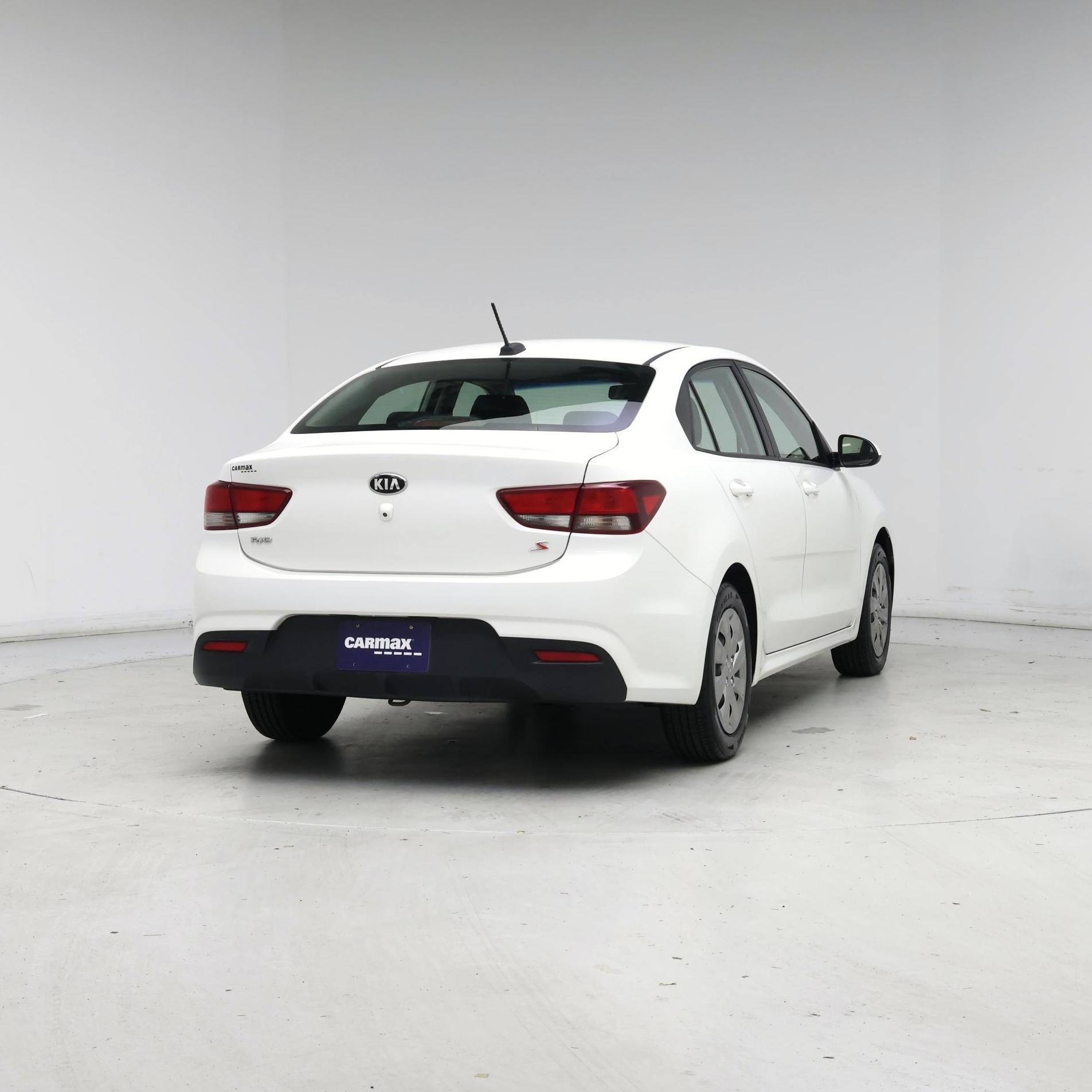 Thumbnail: 2019 Kia Rio - 8