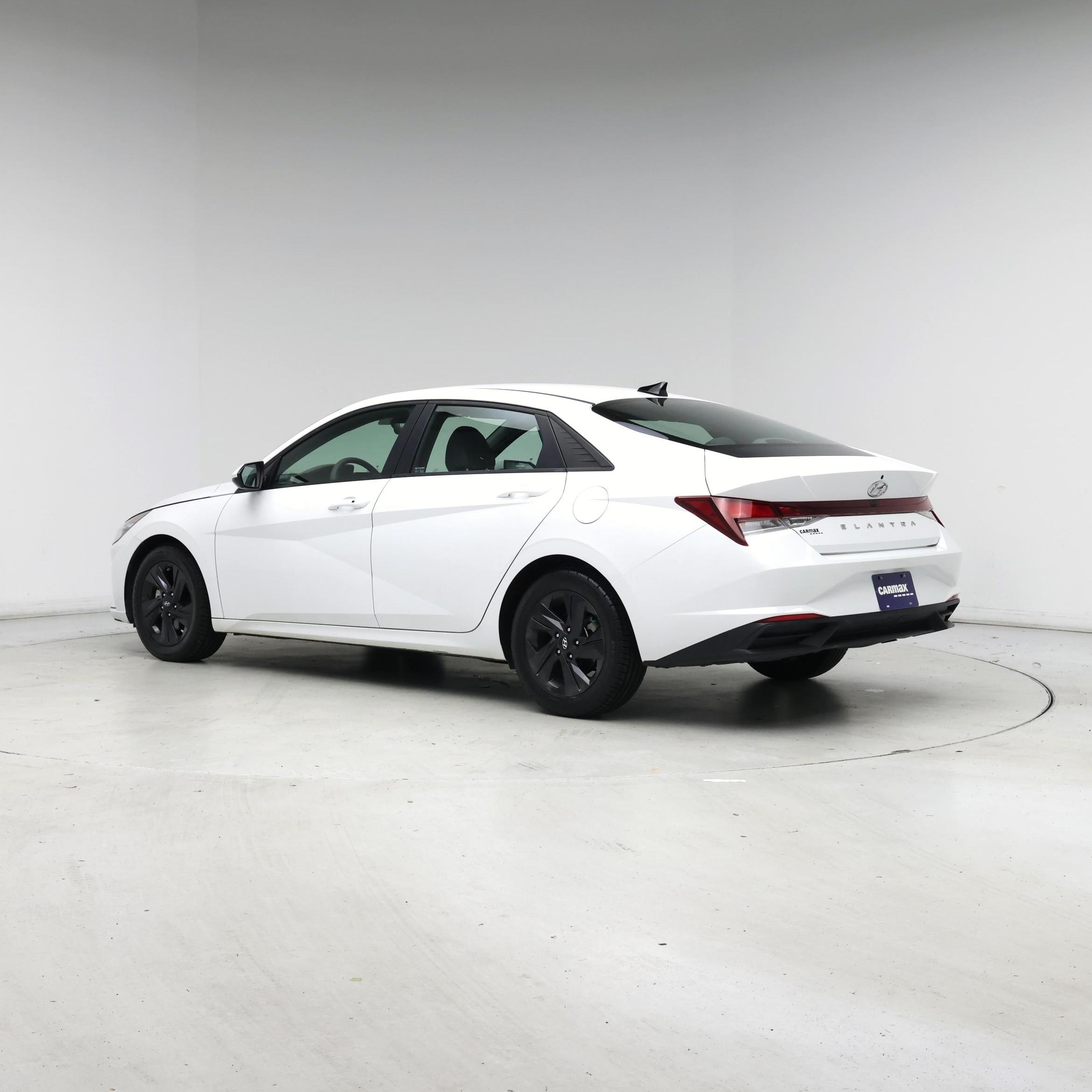 Thumbnail: 2021 Hyundai Elantra - 2