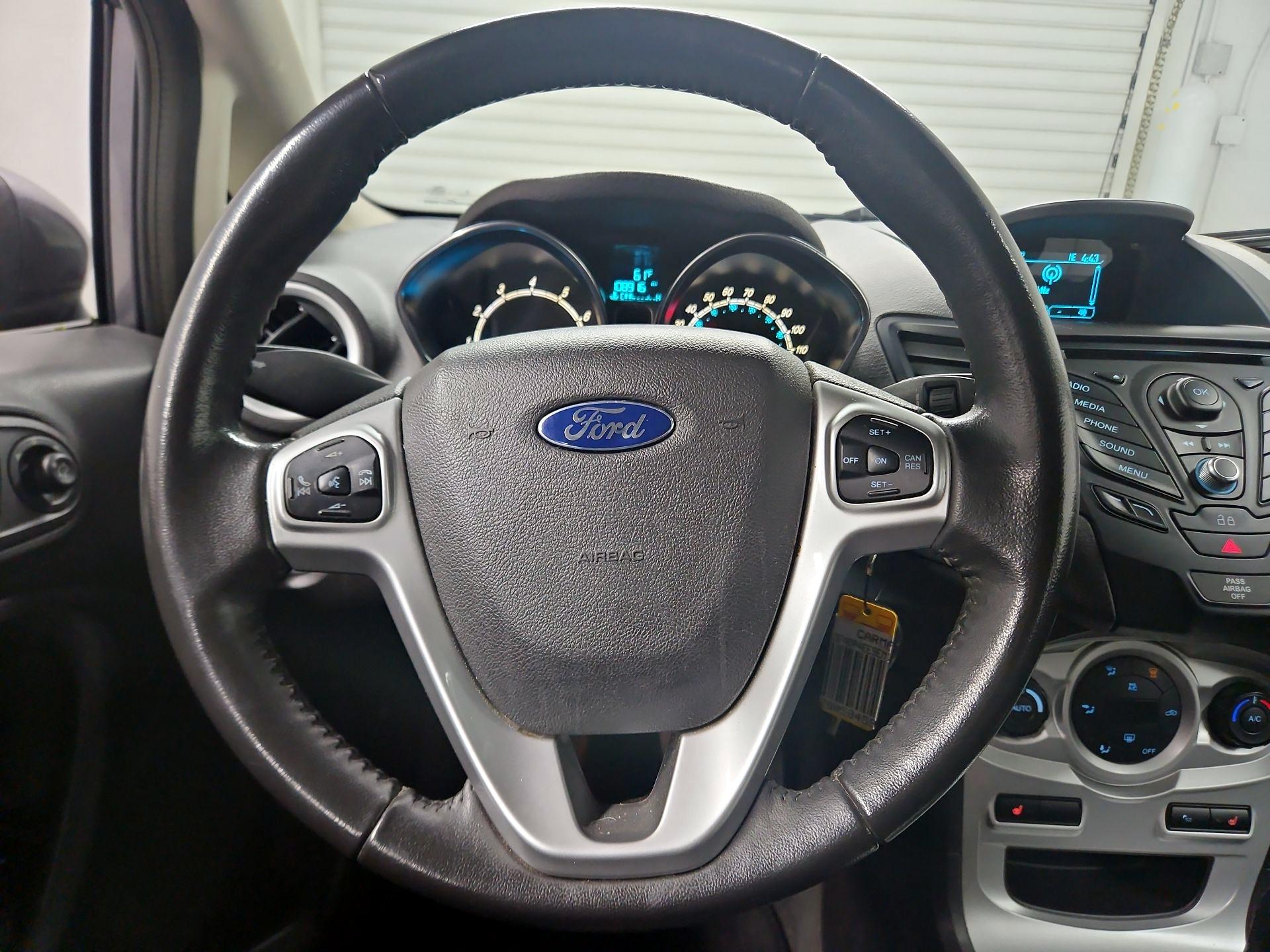 Thumbnail: 2014 Ford Fiesta - 10