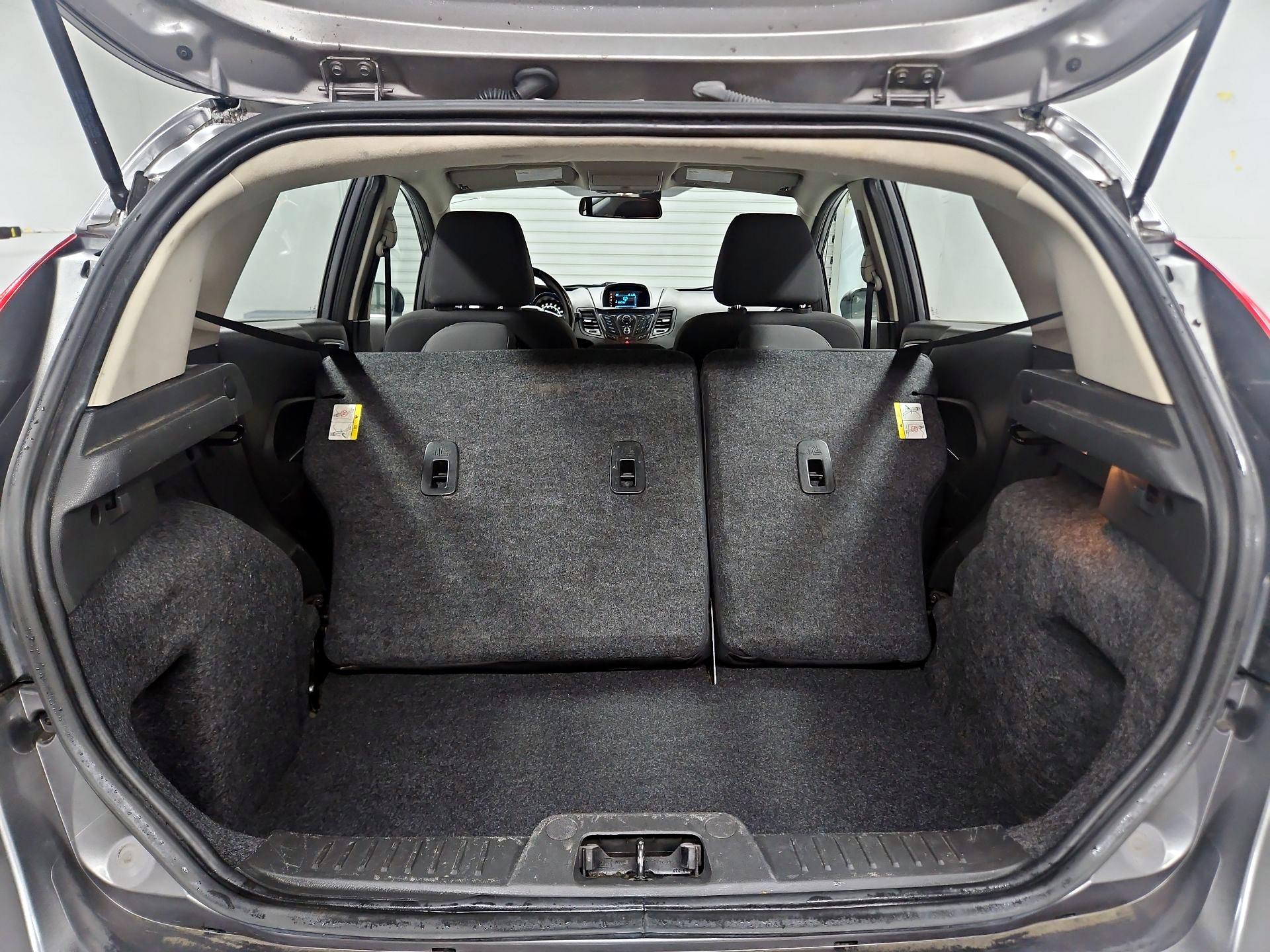 Thumbnail: 2014 Ford Fiesta - 20