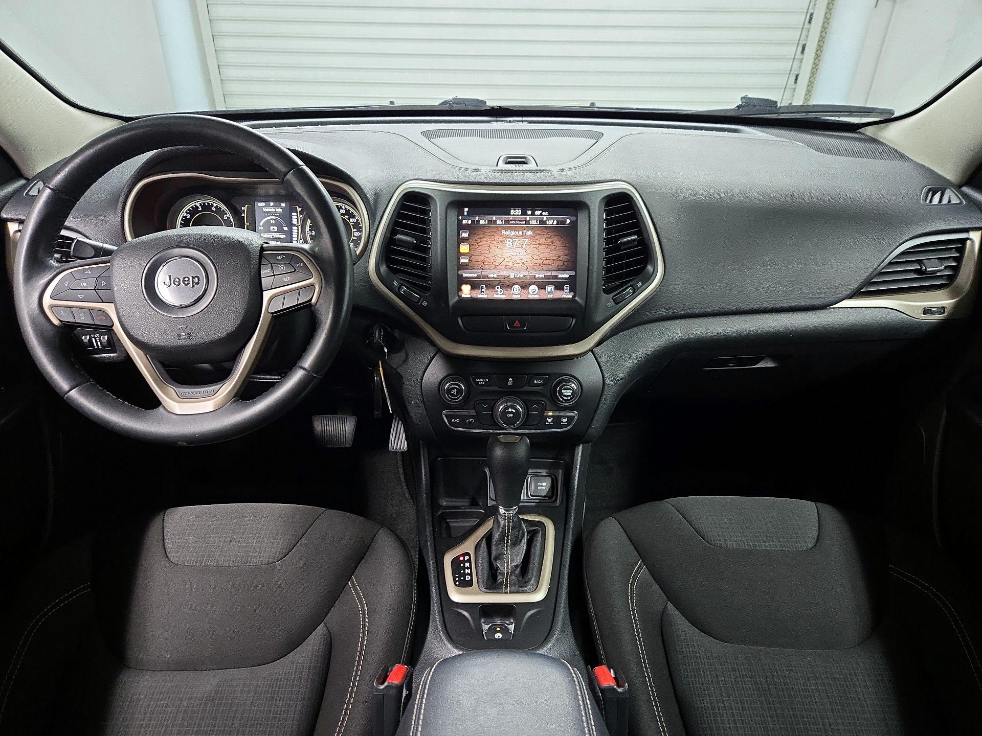 Thumbnail: 2015 Jeep Cherokee - 9