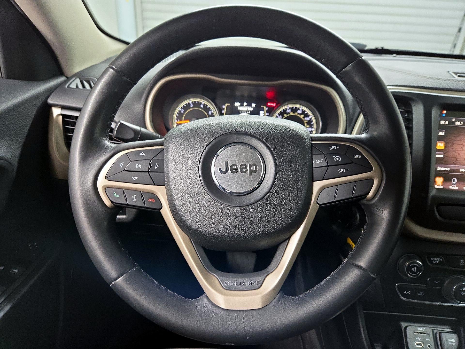 Thumbnail: 2015 Jeep Cherokee - 10