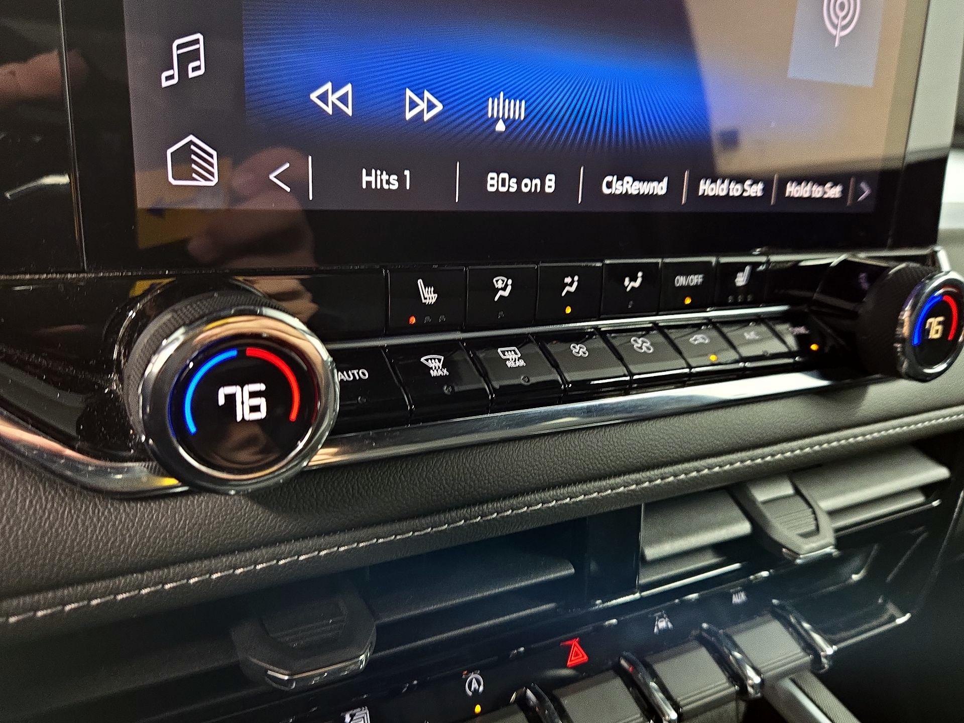 Thumbnail: 2023 Chevrolet Colorado - 16